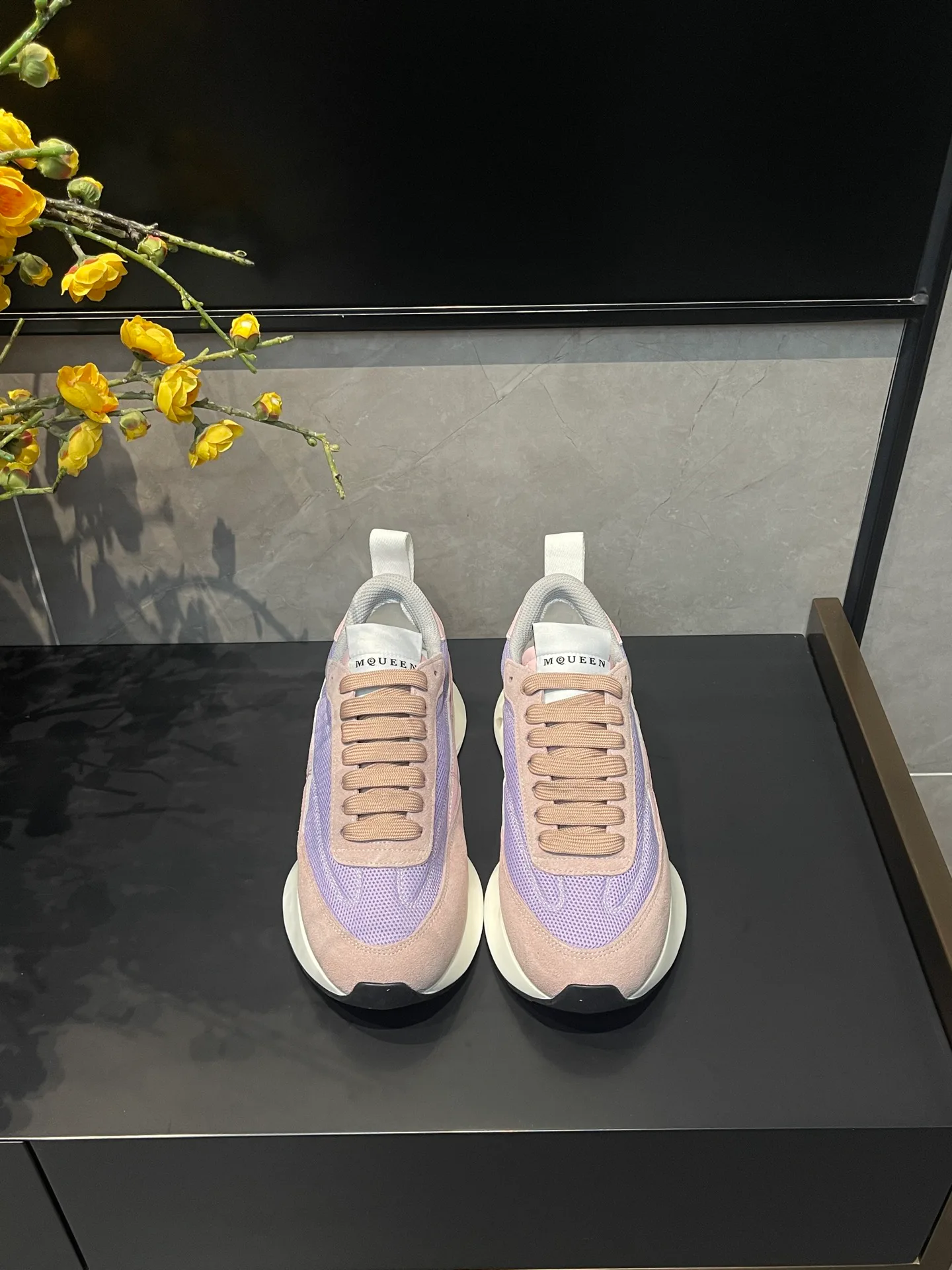 Кроссовки Женские Alexander Mcqueen 18465078