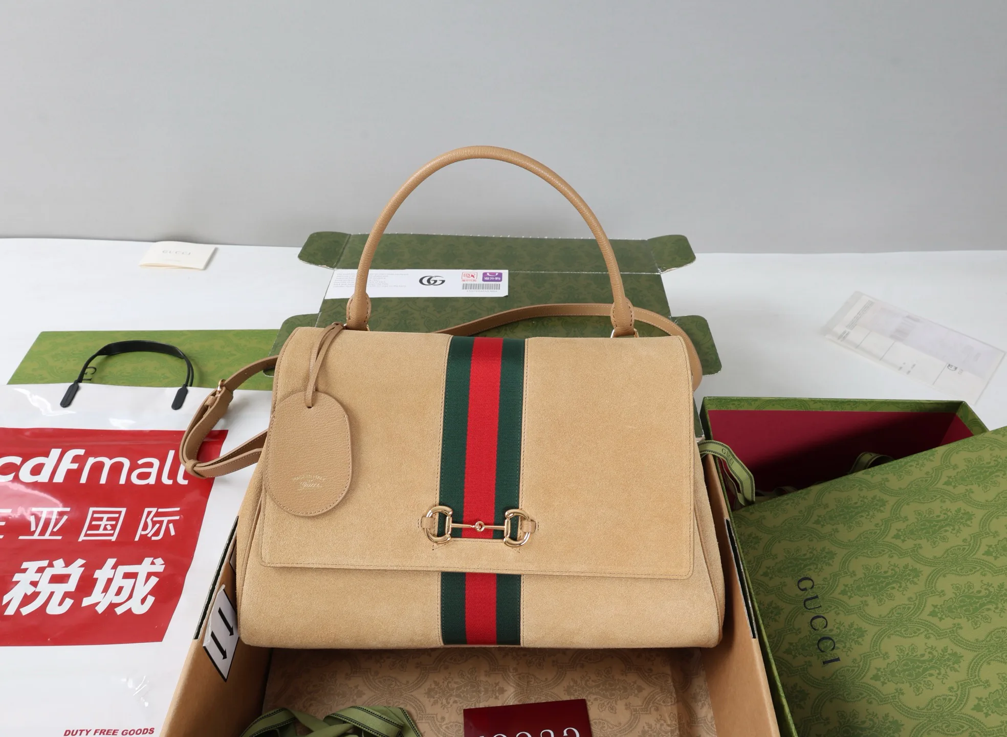 Классические Сумки Женские Gucci 18250562