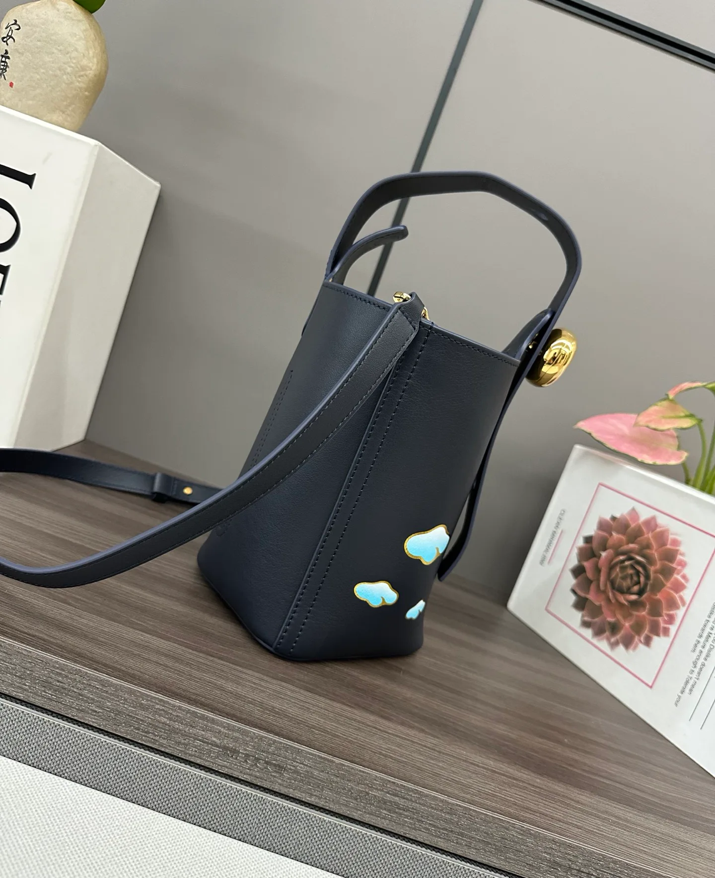 Сумки На Ремне Женские Loewe 12172488