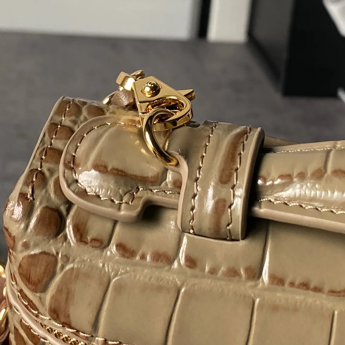 Классические Сумки Женские Chanel 18207908