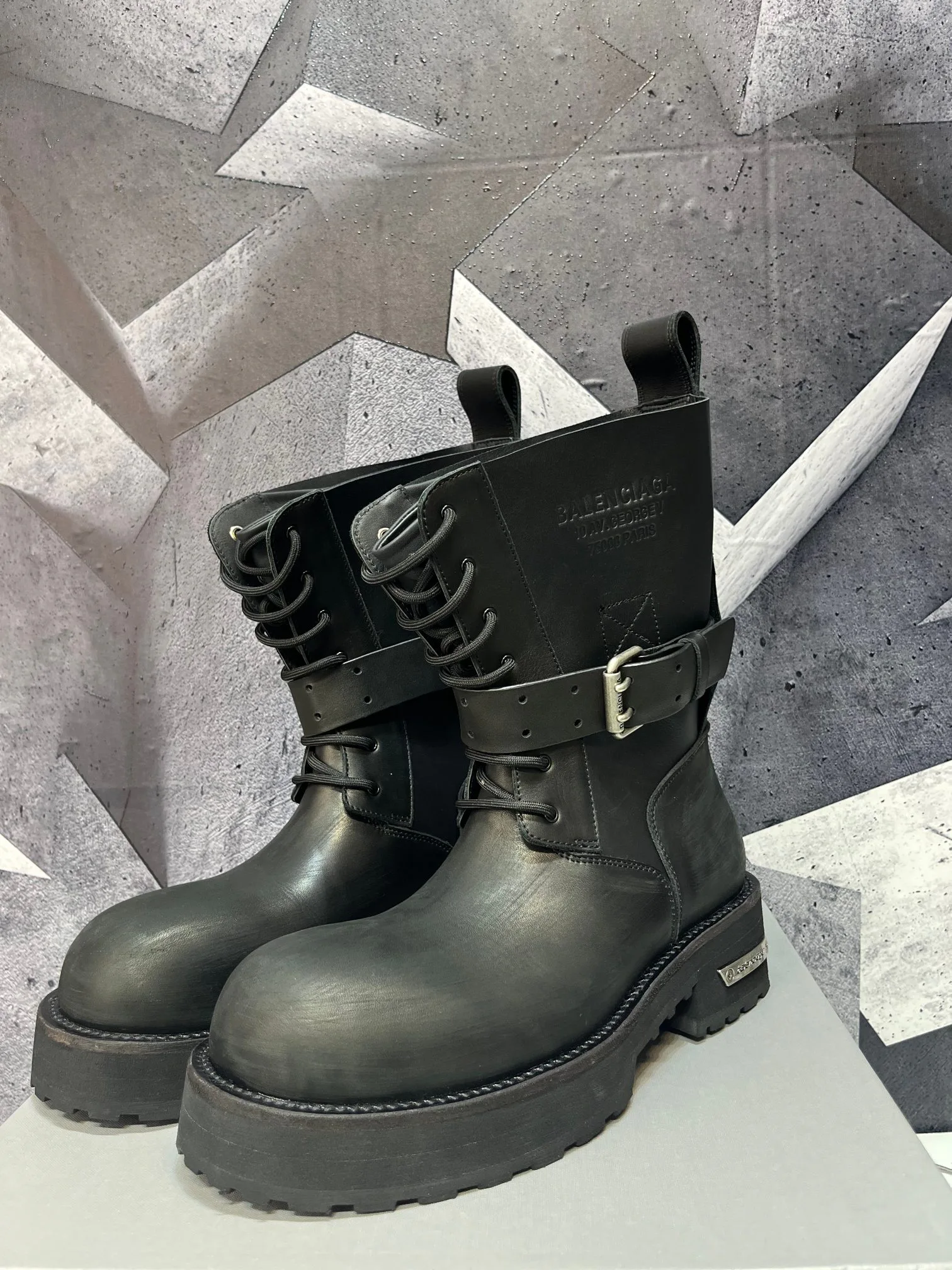 Ботинки Мужские Balenciaga 17962243