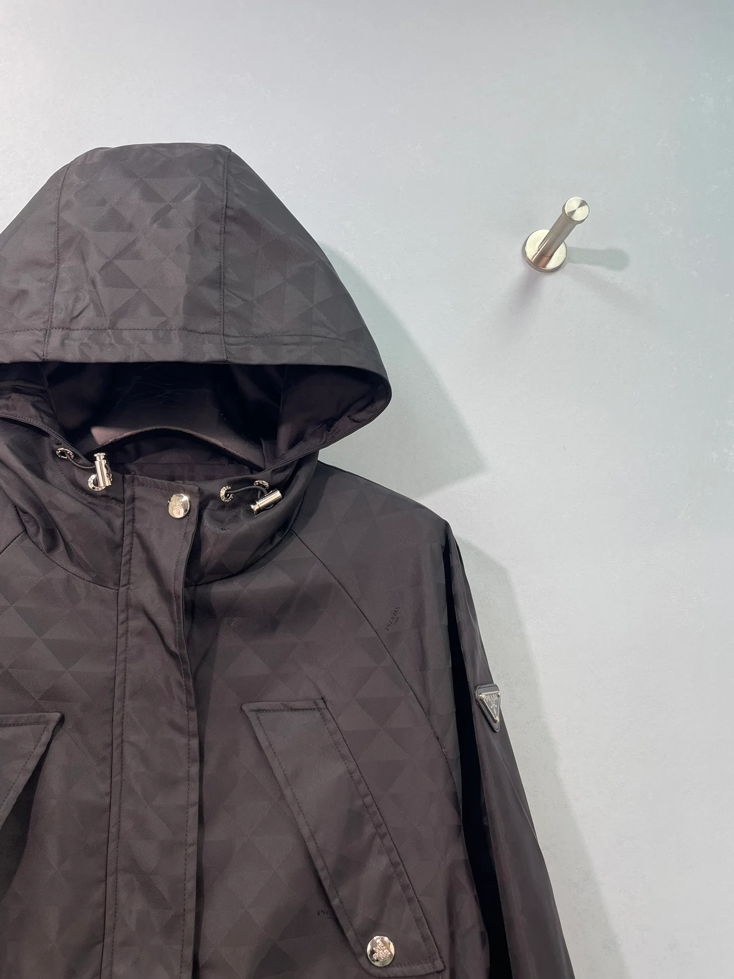 Куртки И Пуховики Женские Prada 17943339
