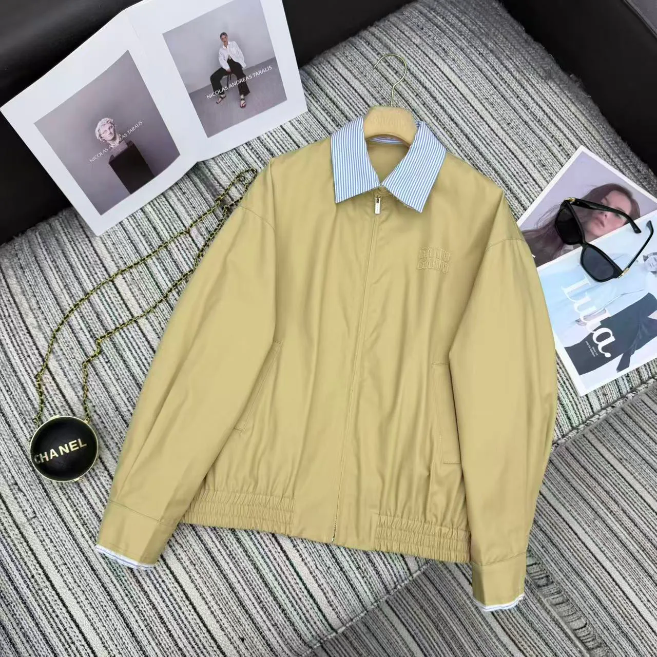Куртки И Пуховики Женские Miu Miu 10777562