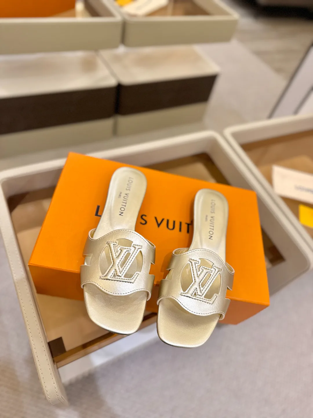 Сандалии Женские Louis Vuitton 9623534