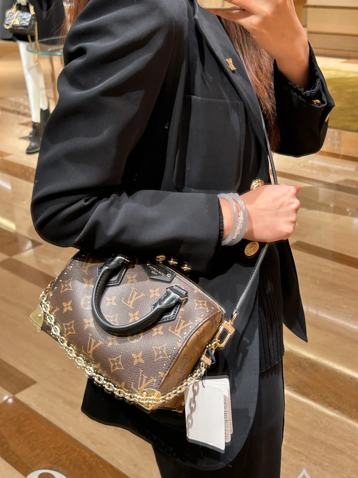 Классические Сумки Женские Louis Vuitton 18148120
