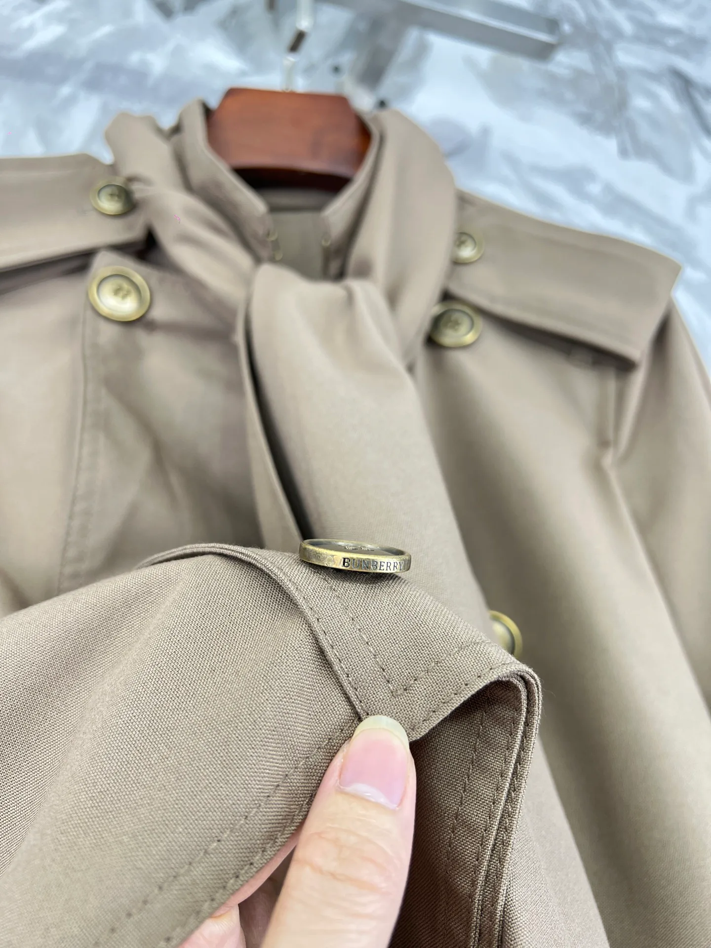 Тренчи Женские Burberry 18324314