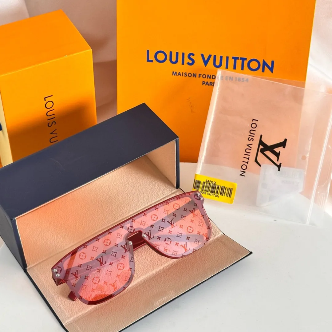 Очки Louis Vuitton 17350195