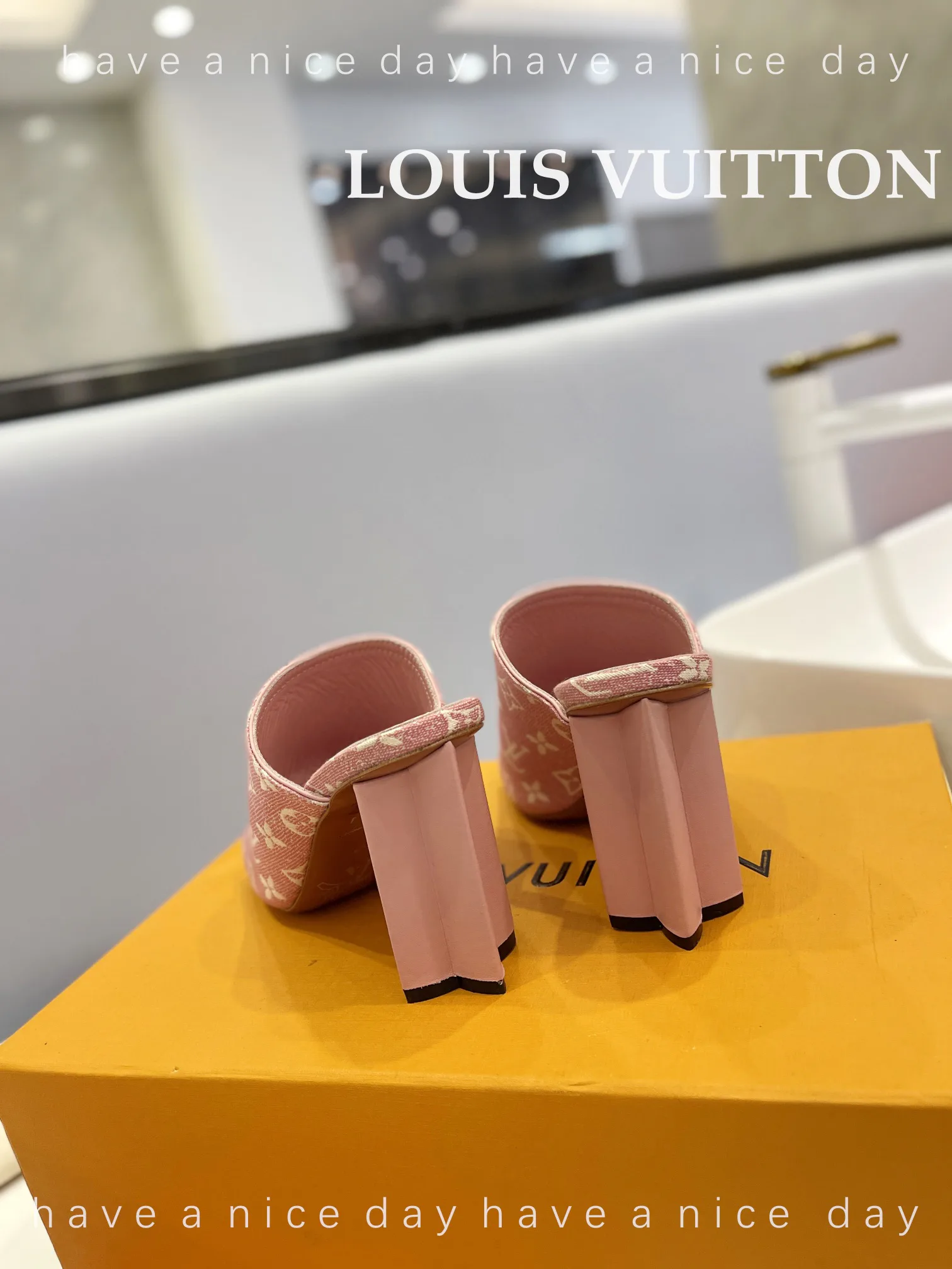 Босоножки Женские Louis Vuitton 9623595