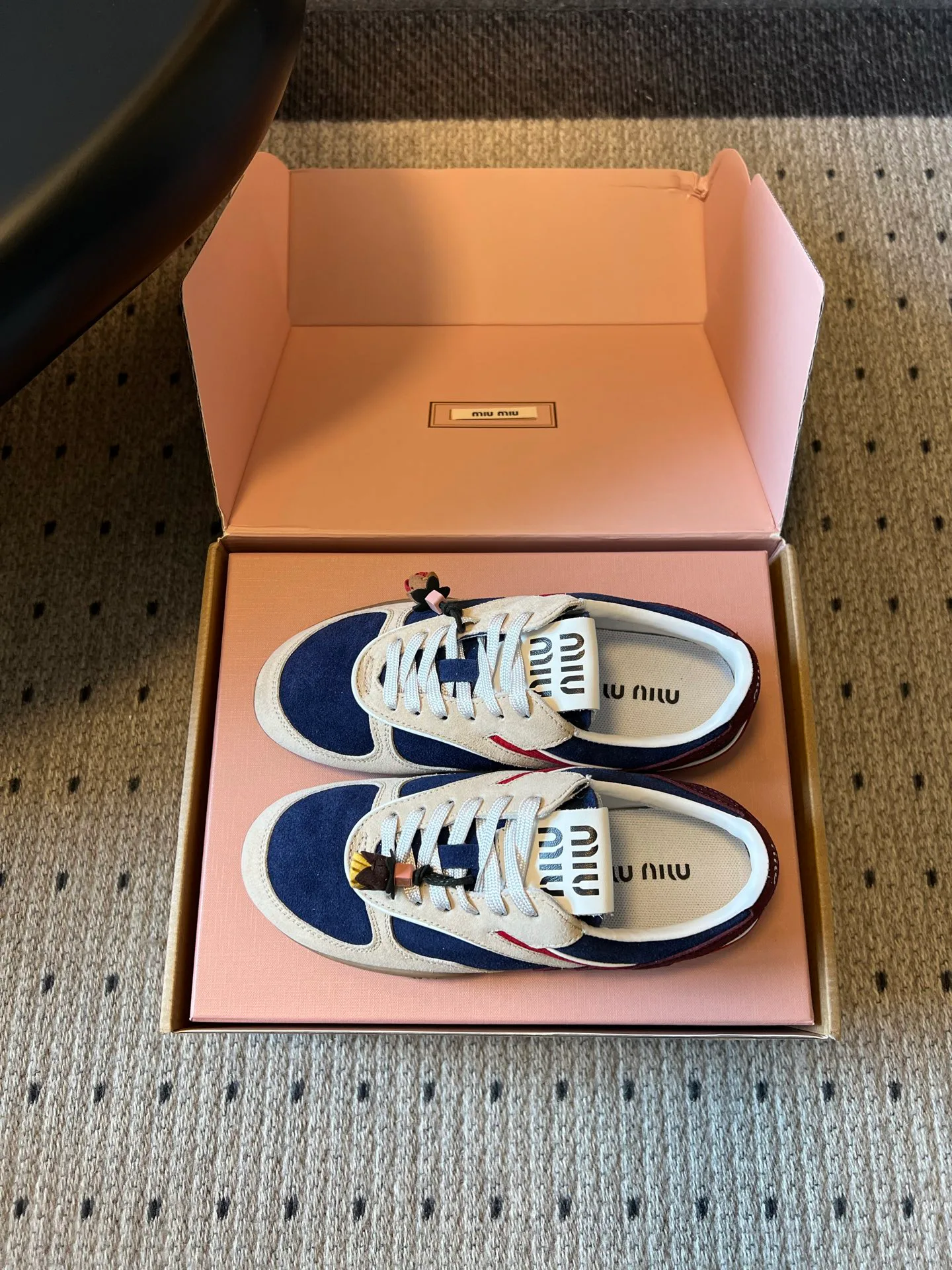 Кроссовки Женские Miu Miu 18462165