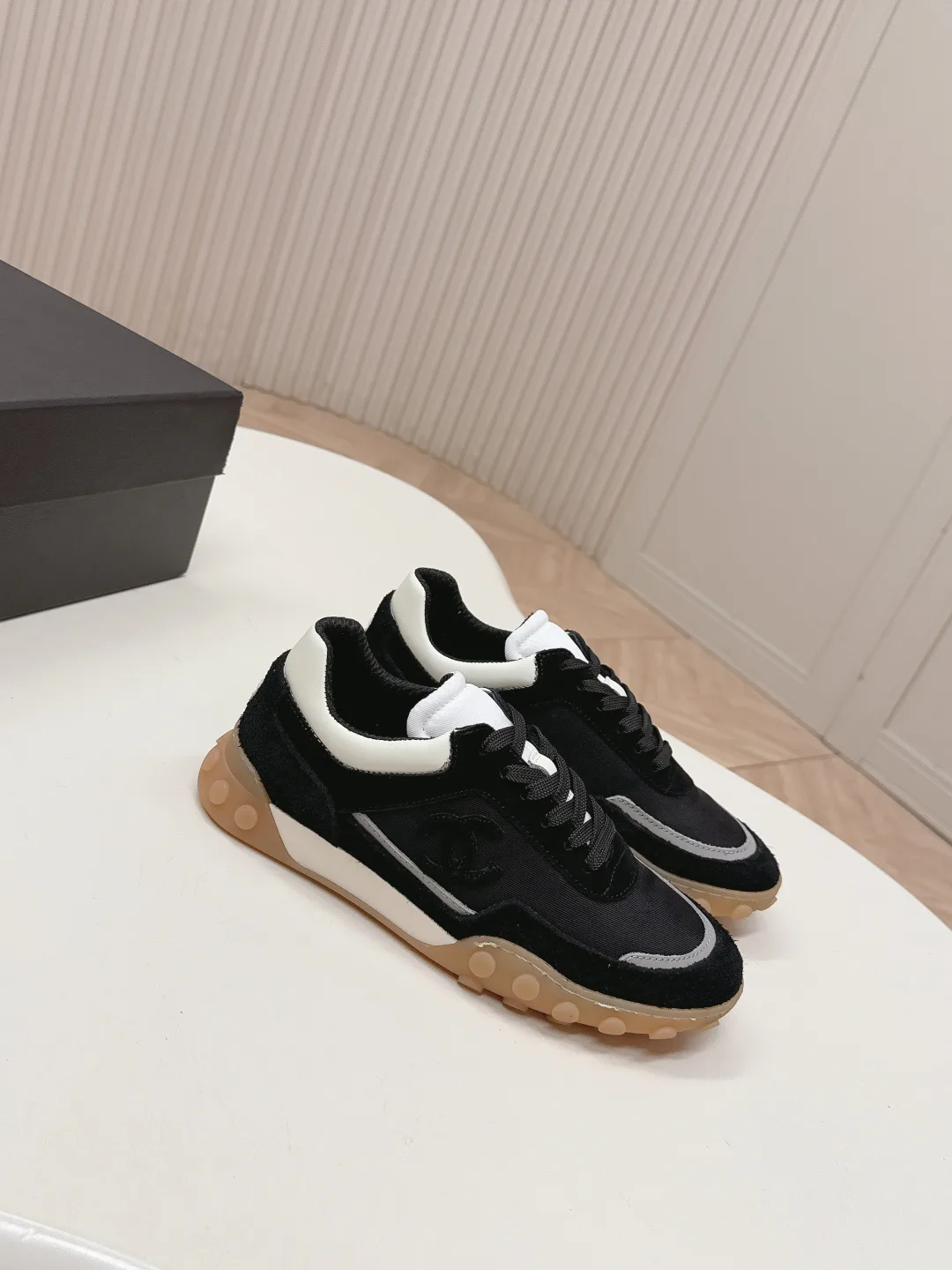 Кроссовки Женские Chanel 11621211