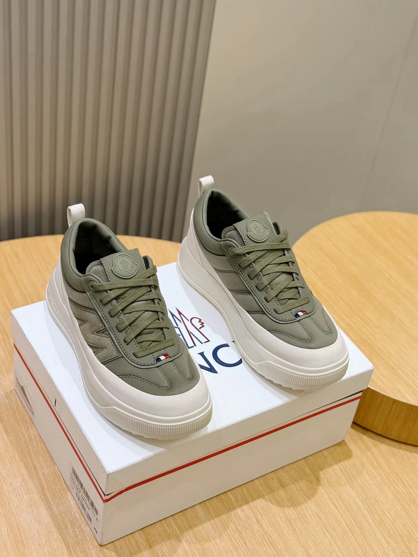 Кроссовки Мужские Moncle 183950