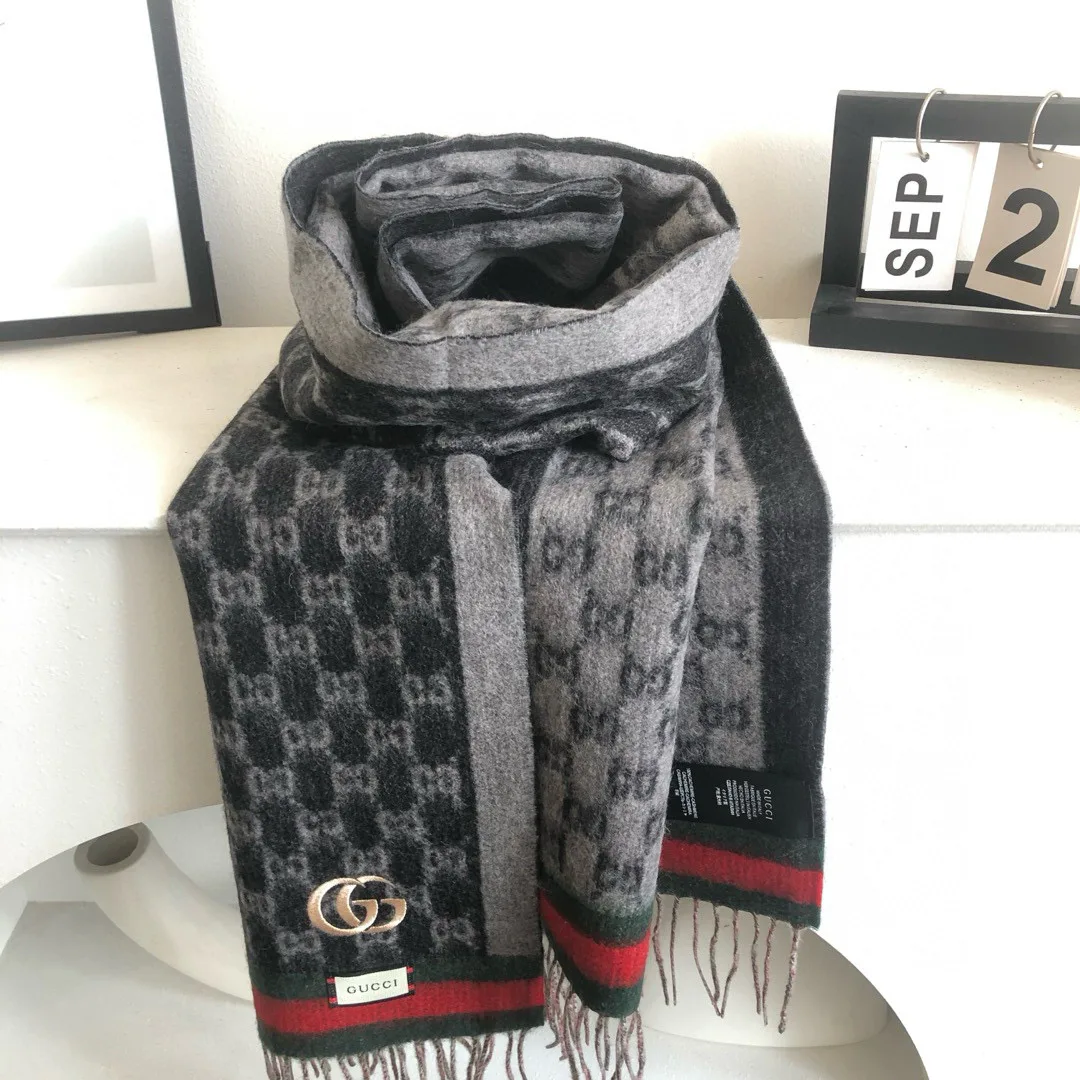 Шарфы Gucci 8862