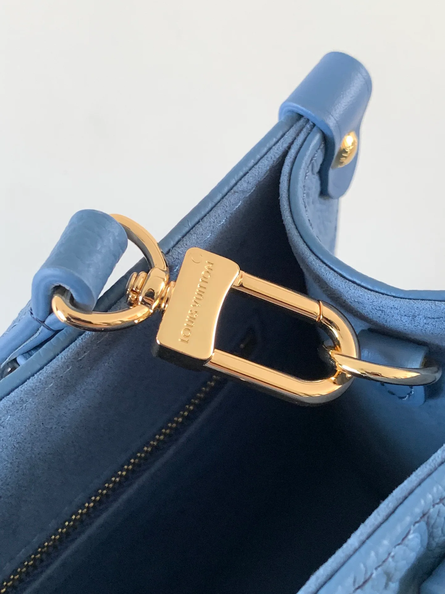 Классические Сумки Женские Louis Vuitton 11872295