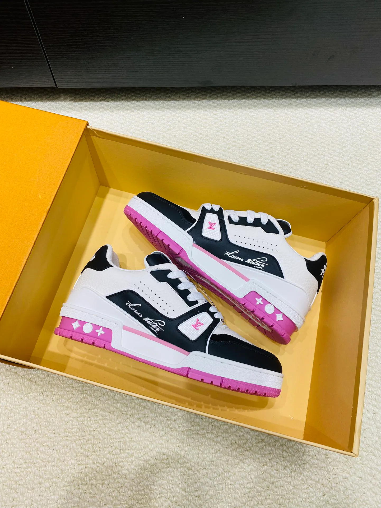 Кроссовки Женские Louis Vuitton 969169