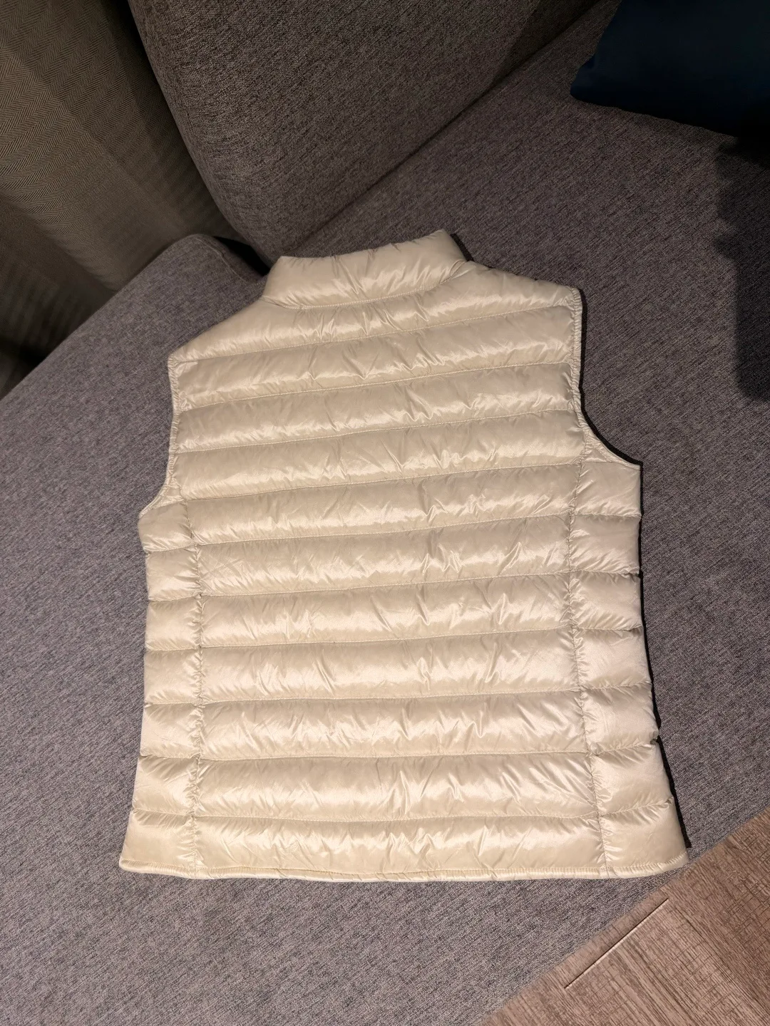 Жилеты Женские Moncler 19074389