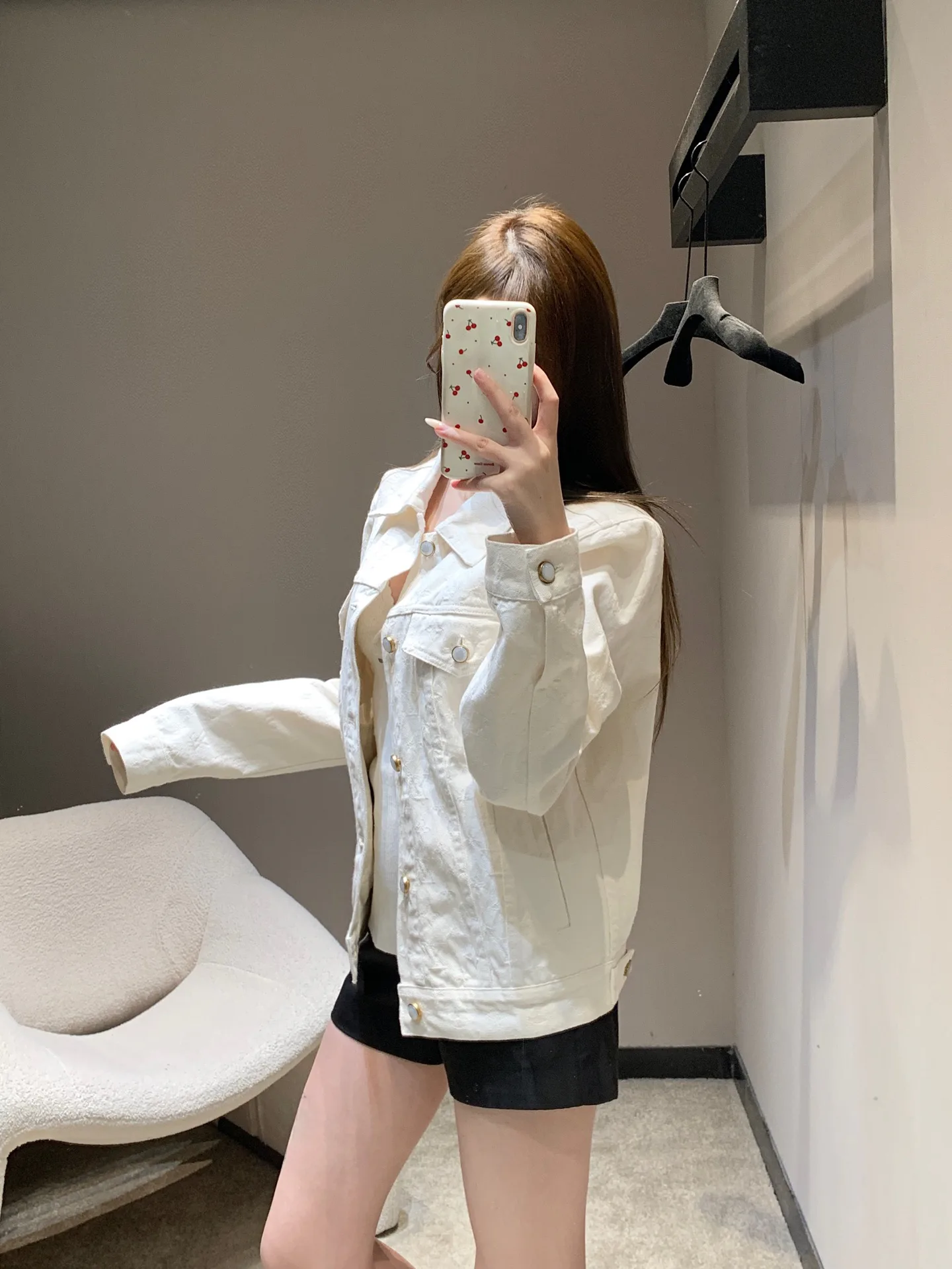 Куртки И Пуховики Женские Louis Vuitton 1457084