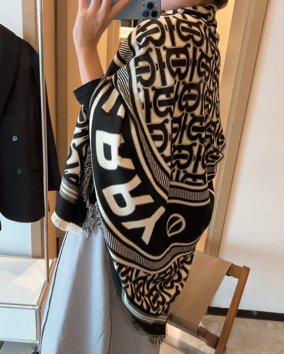 Платки Burberry 1973640