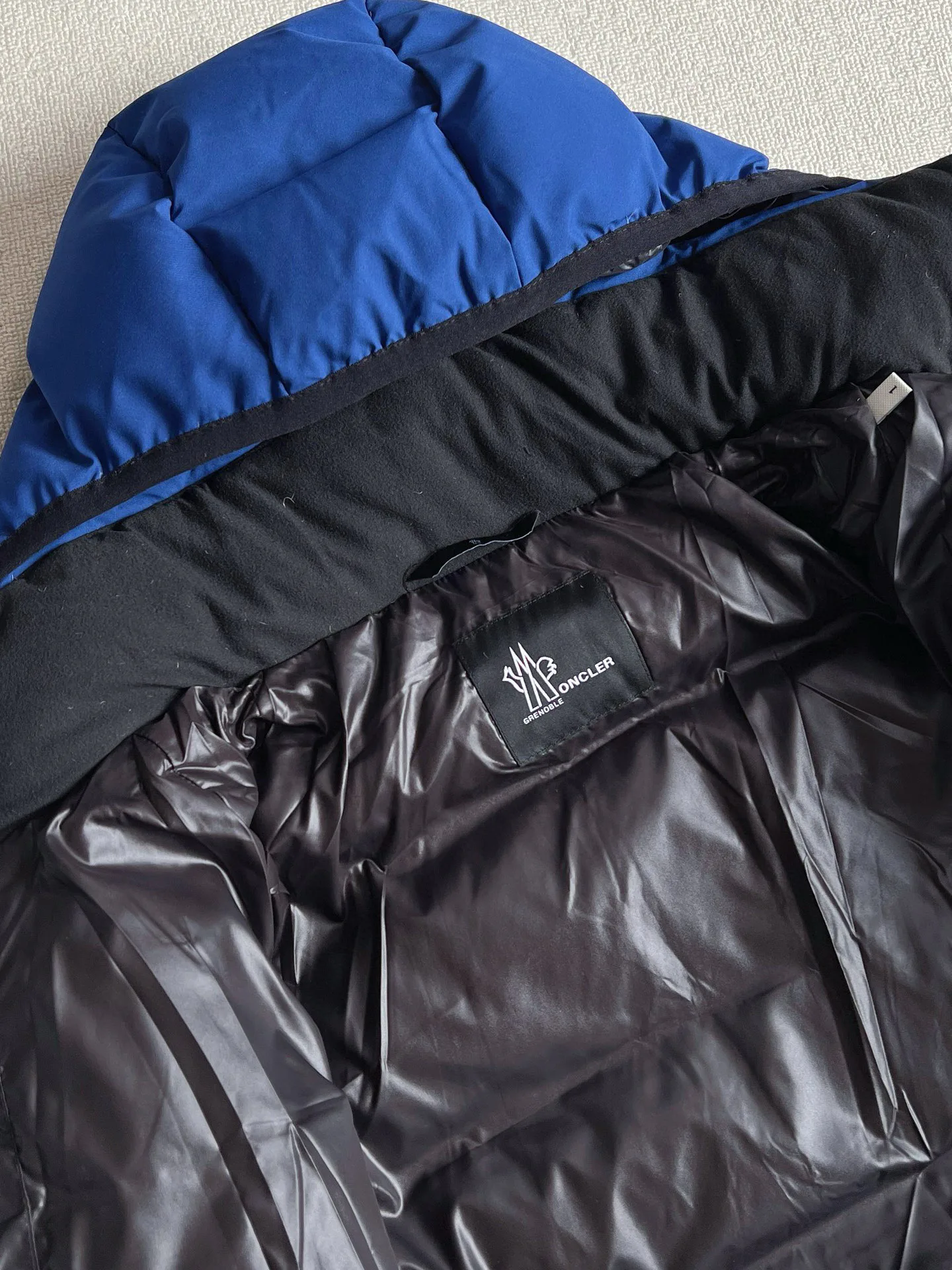 Куртки И Пуховики Мужские Moncler 4963721