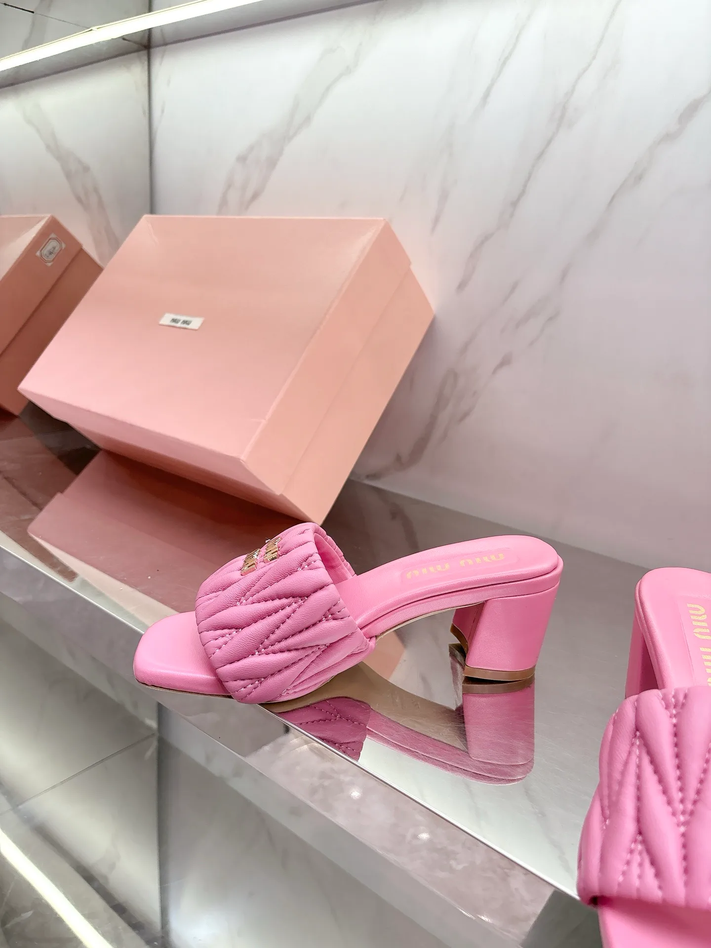 Босоножки Женские Miu Miu 23367