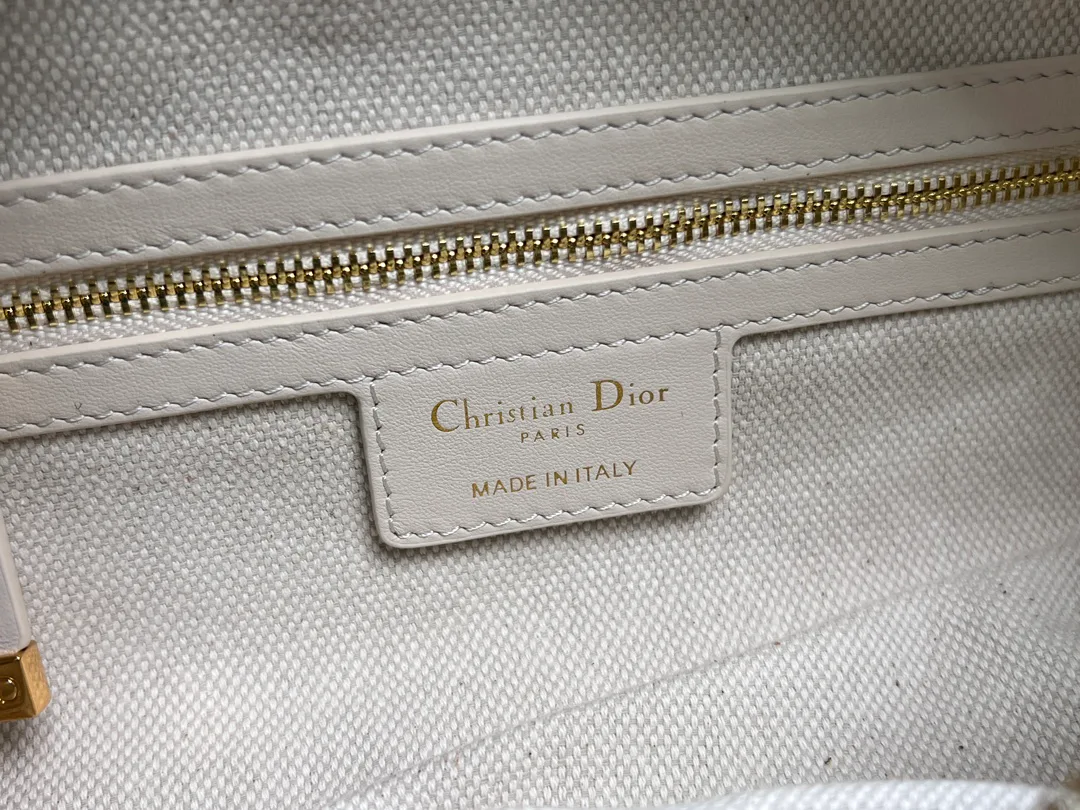 Сумки На Ремне Женские Christian Dior 12594868