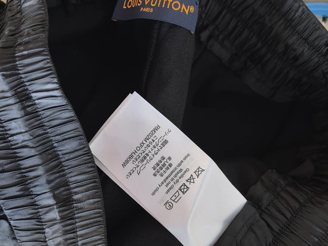 Шорты Мужские Louis Vuitton 13182340