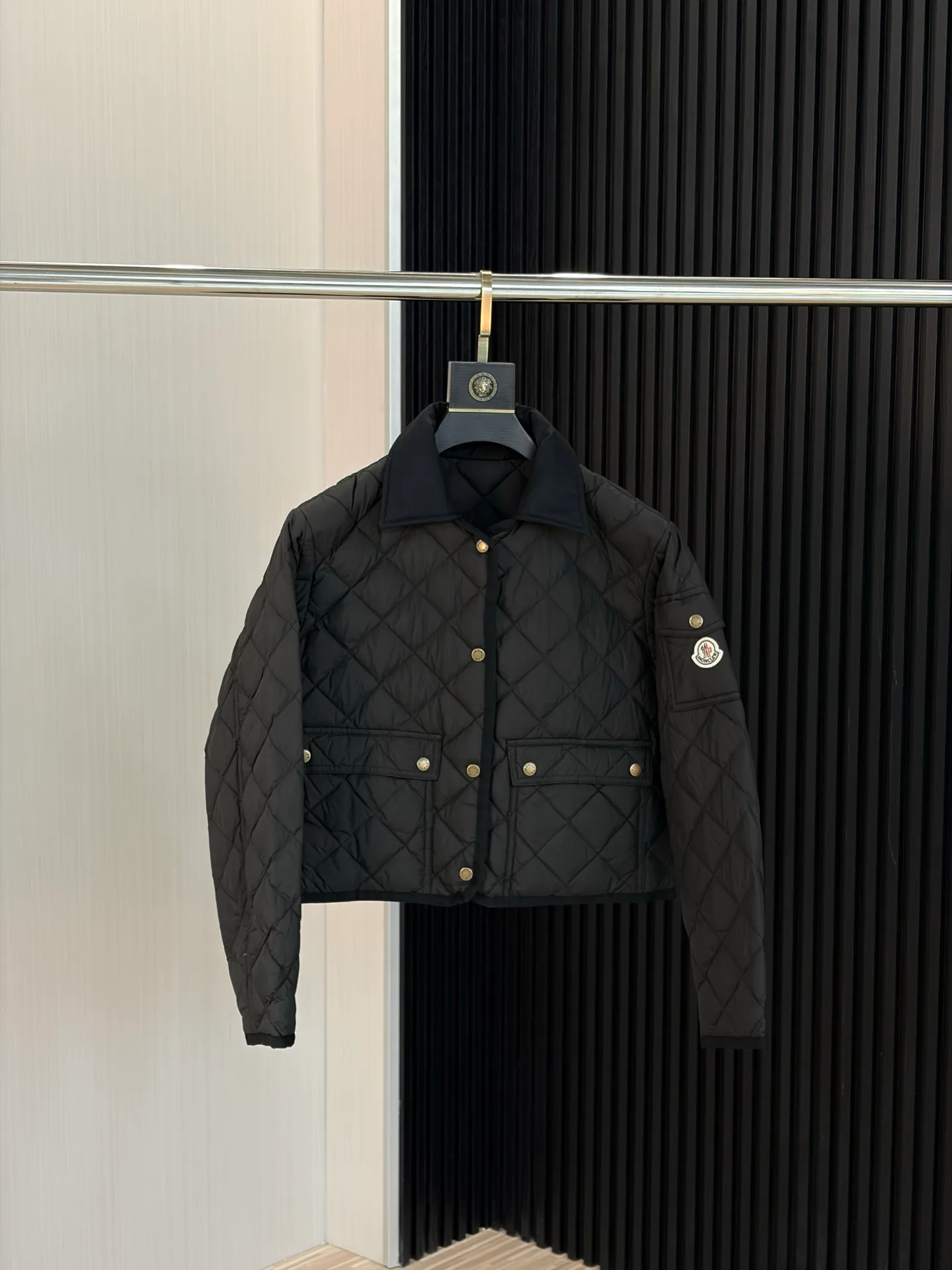 Куртки И Пуховики Женские Moncler 18600024