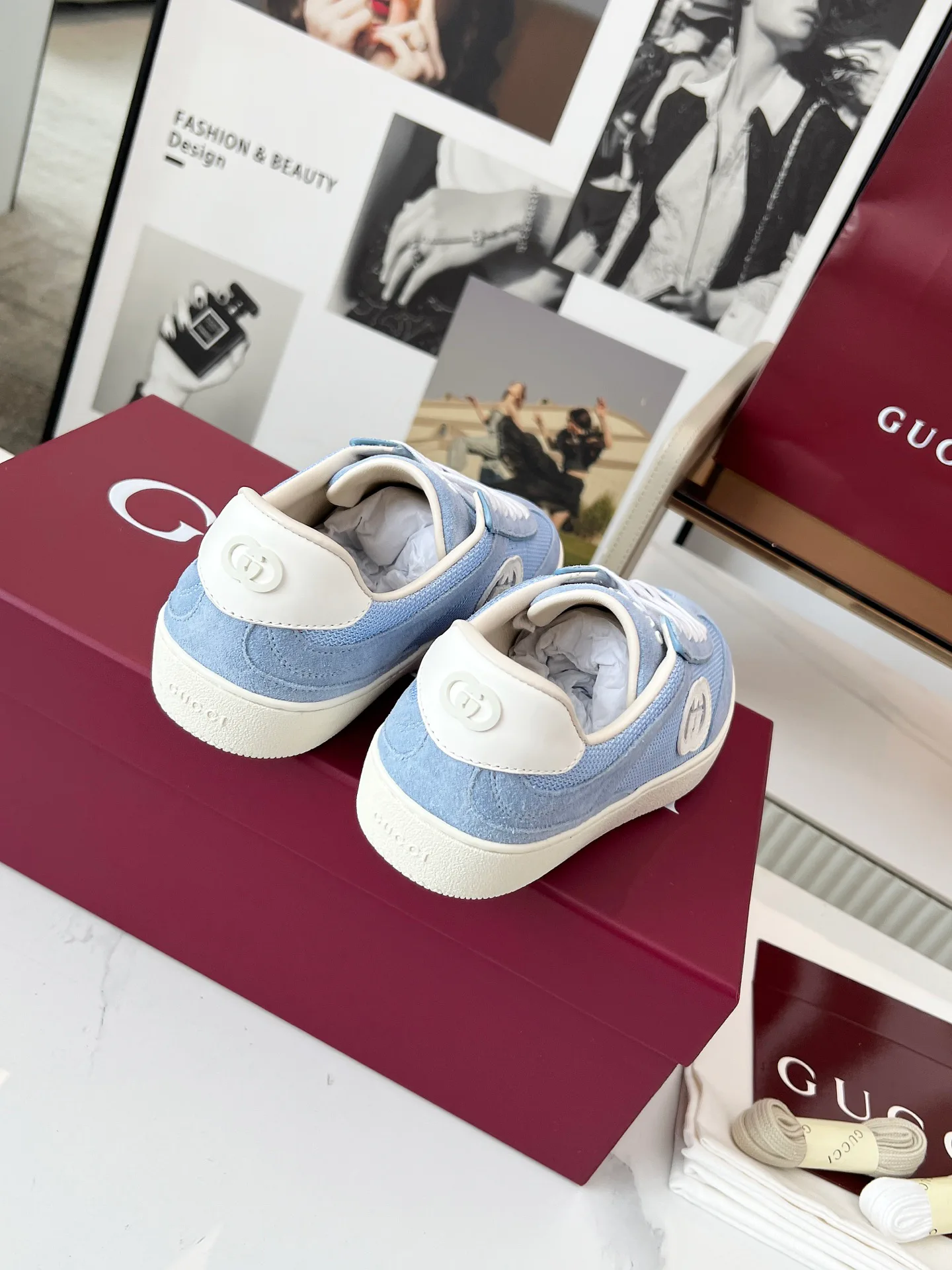 Кроссовки Женские Gucci 17620390