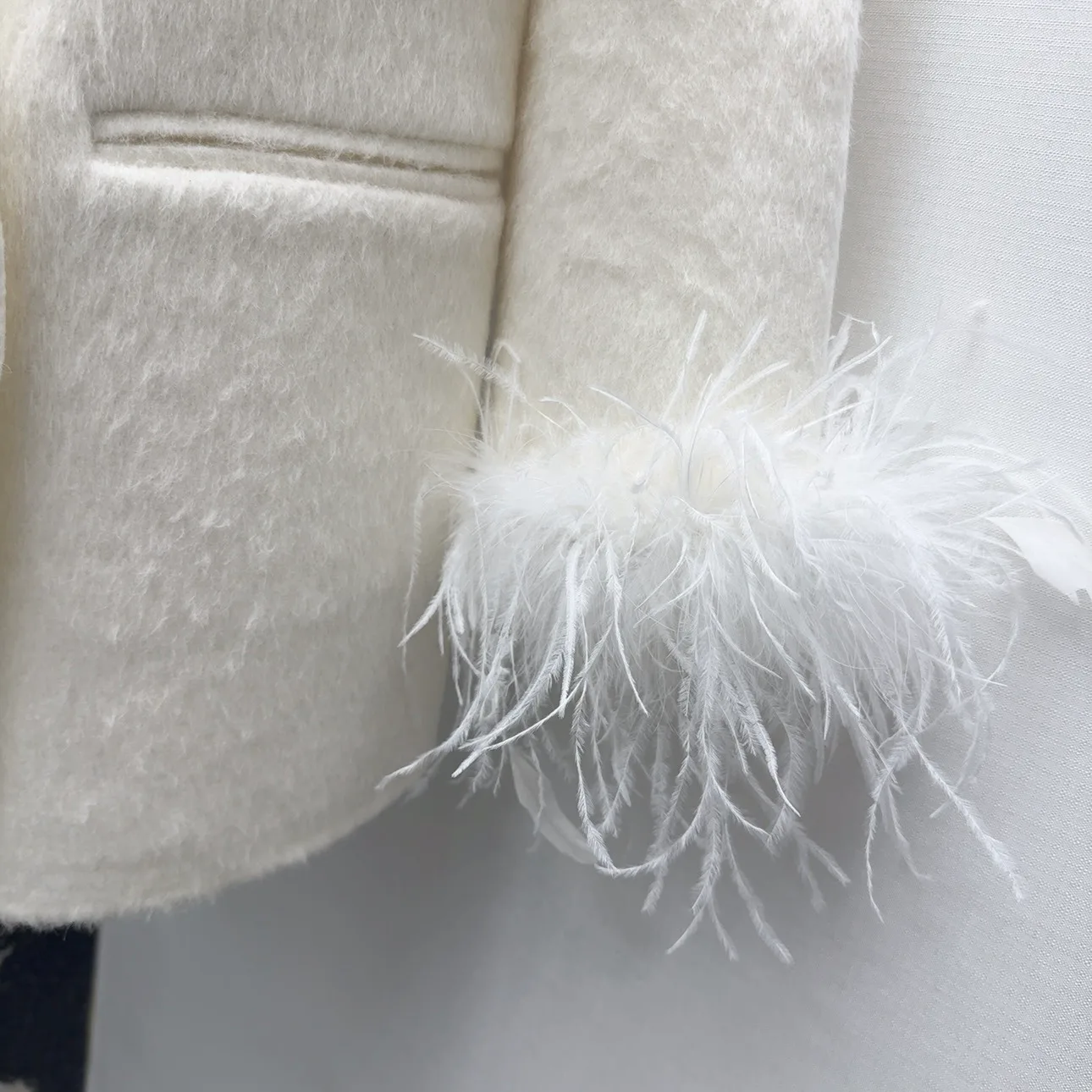 Пальто Женские Miu Miu 952048