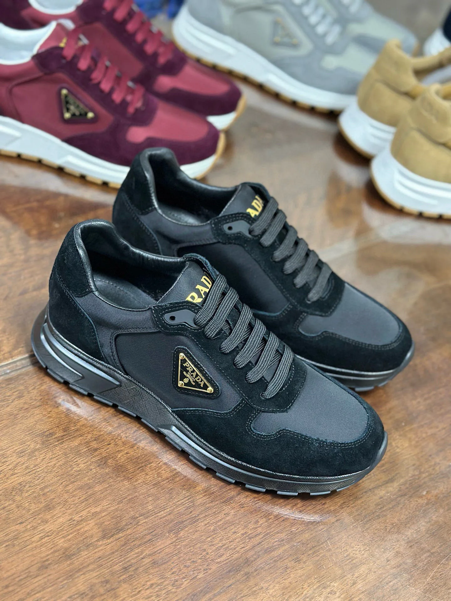 Кроссовки Мужские Prada 18708334