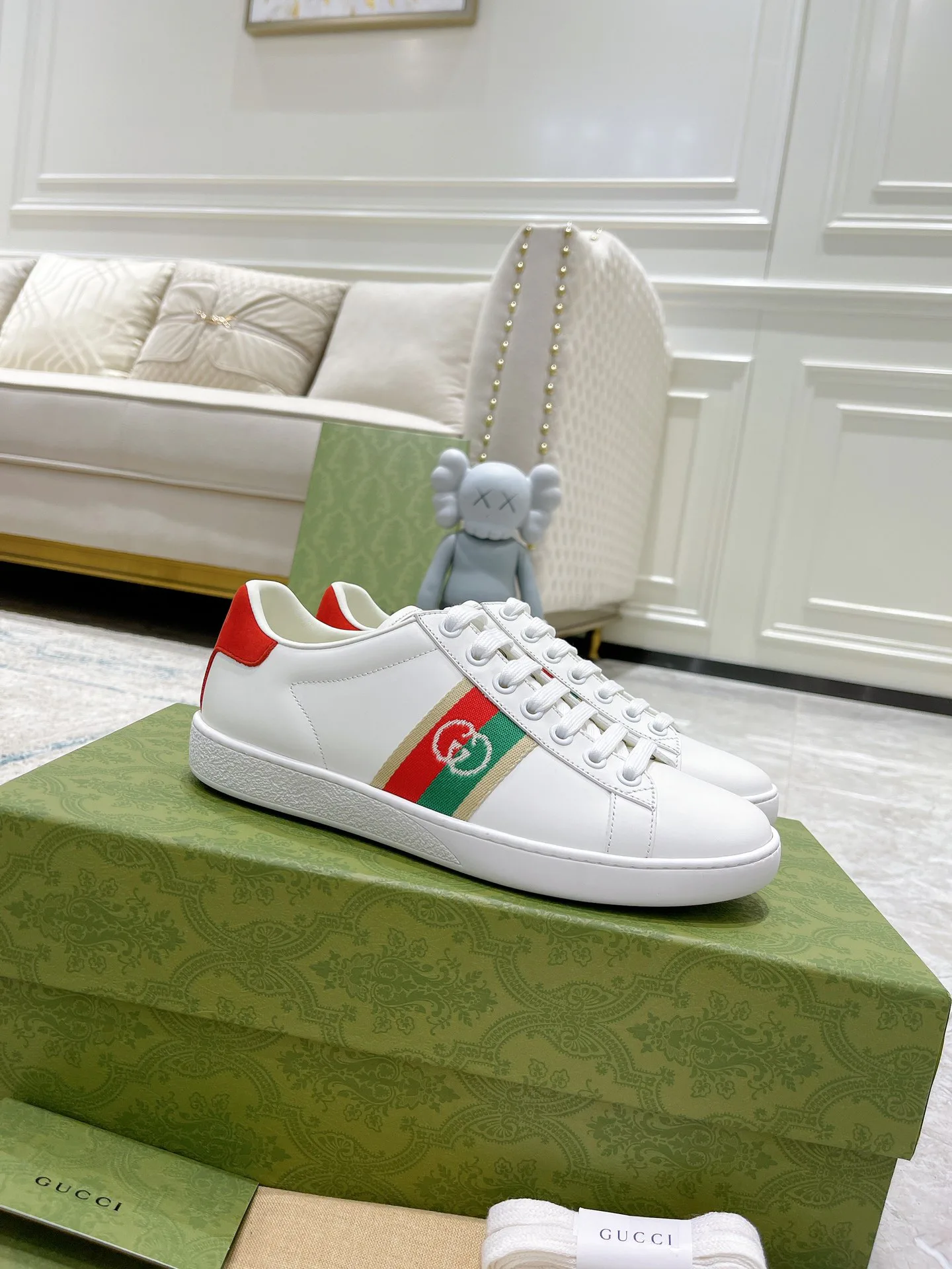 Кроссовки Женские Gucci 17620454