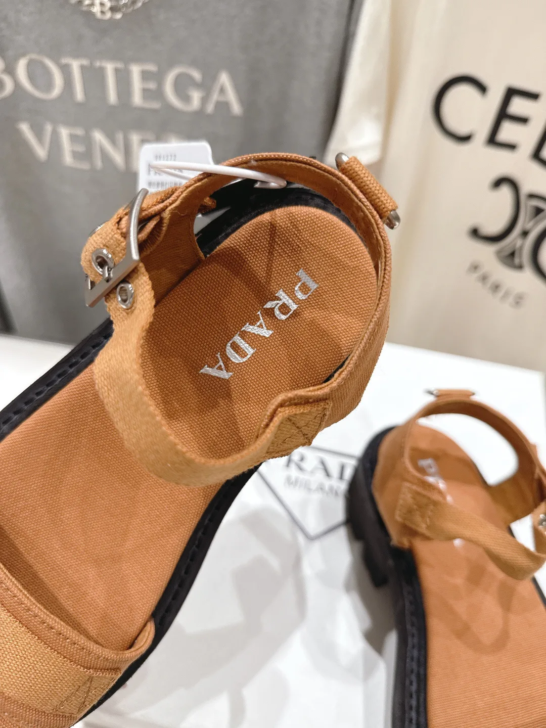 Сандалии Женские Prada 11131900