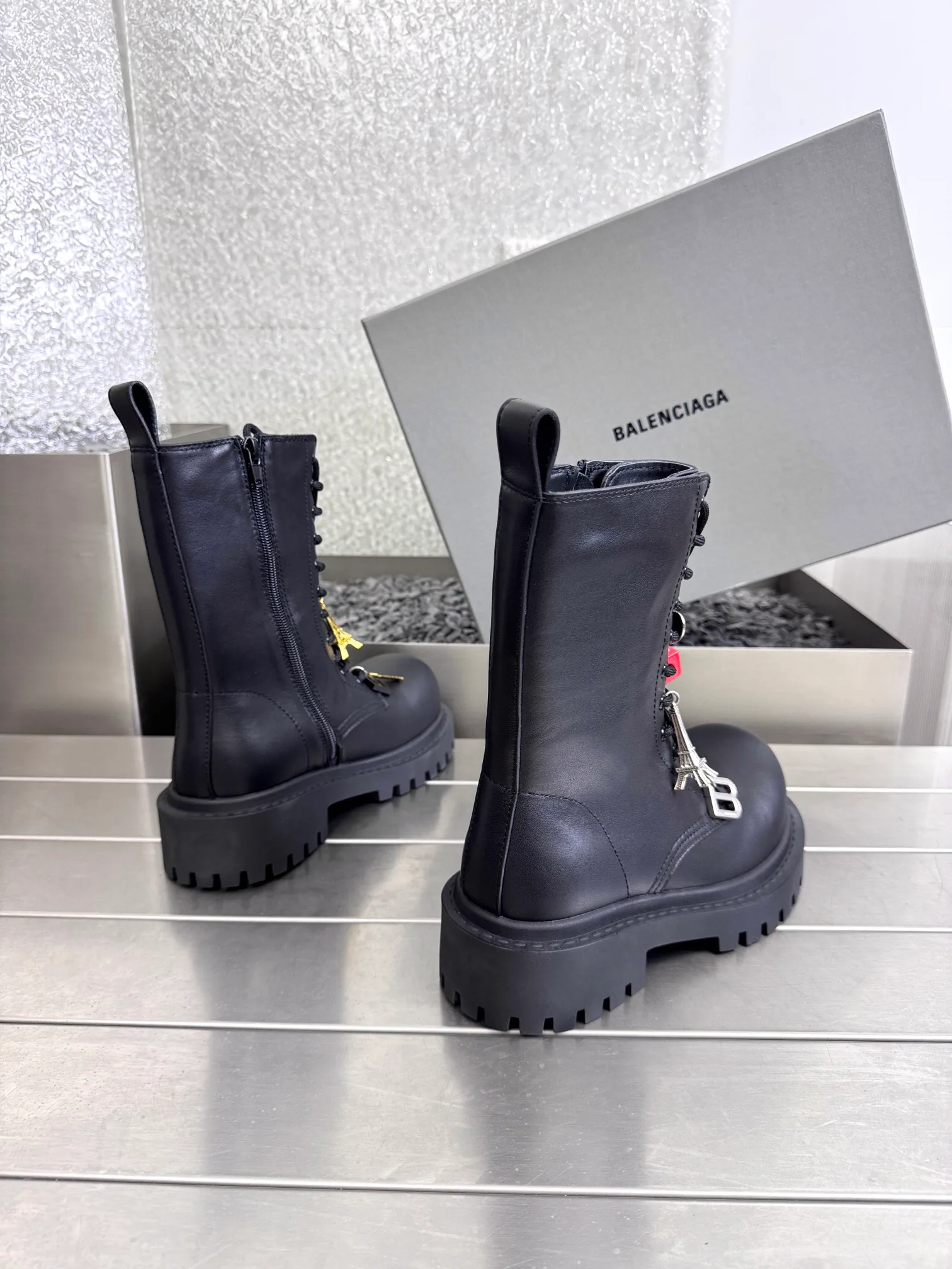 Ботинки Женские Balenciaga 17912876