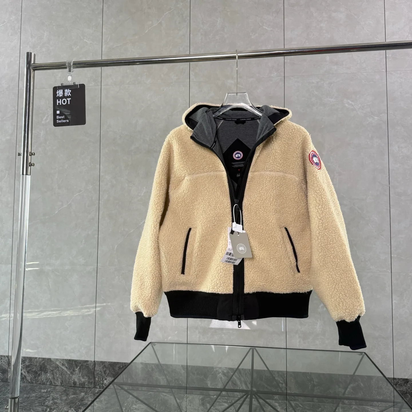 Куртки И Пуховики Женские Canada Goose 18515339