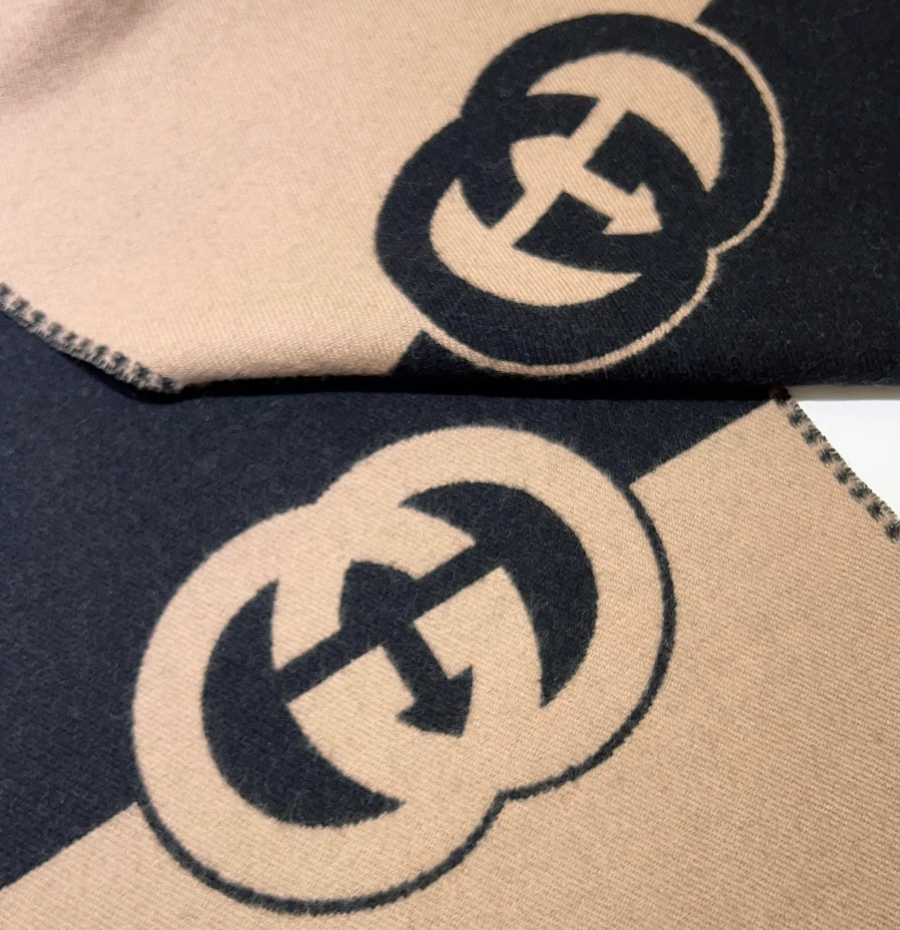 Шарфы Gucci 2218150