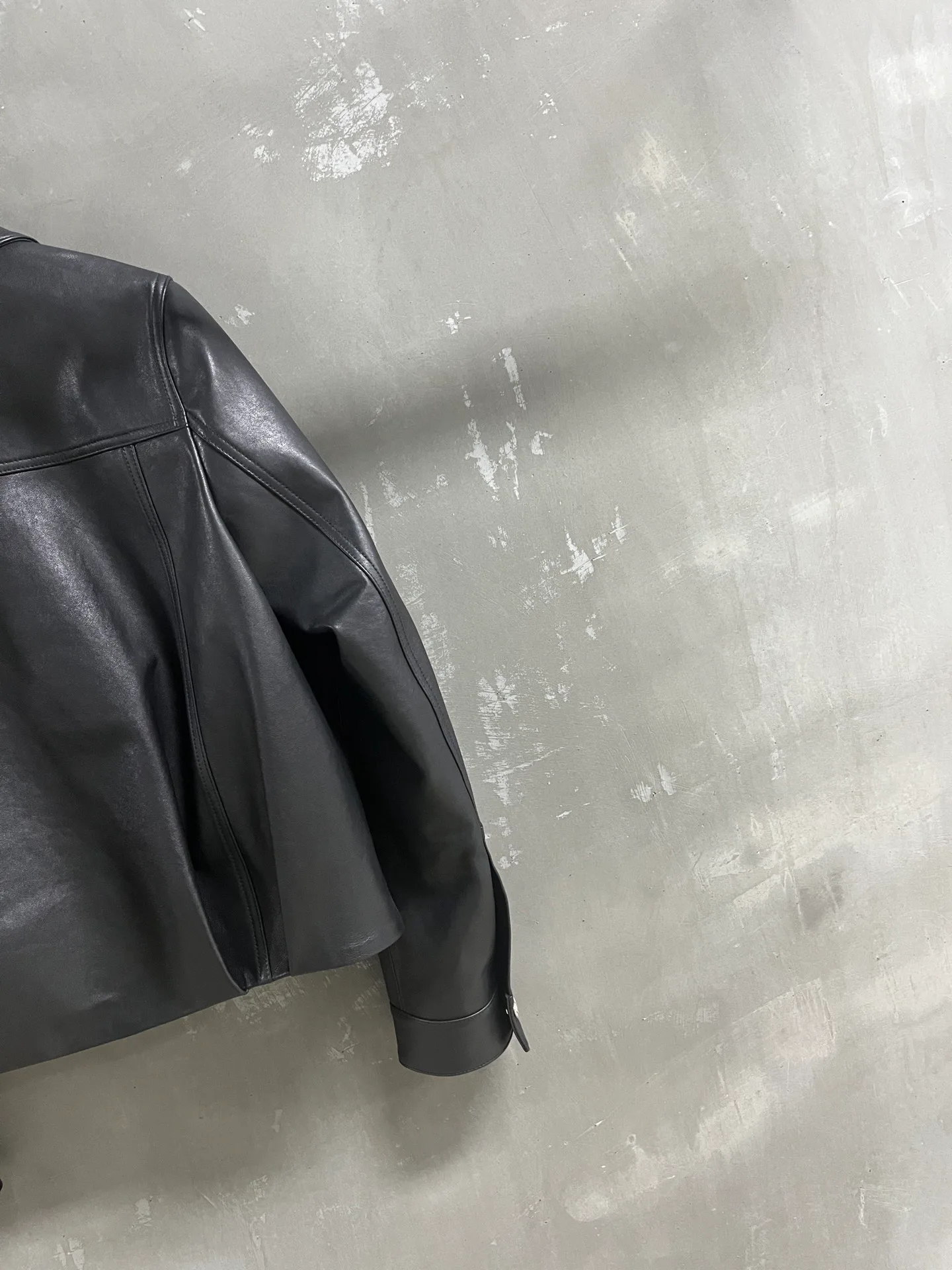 Кожаные Куртки И Дублёнки Женские Loewe 18172899