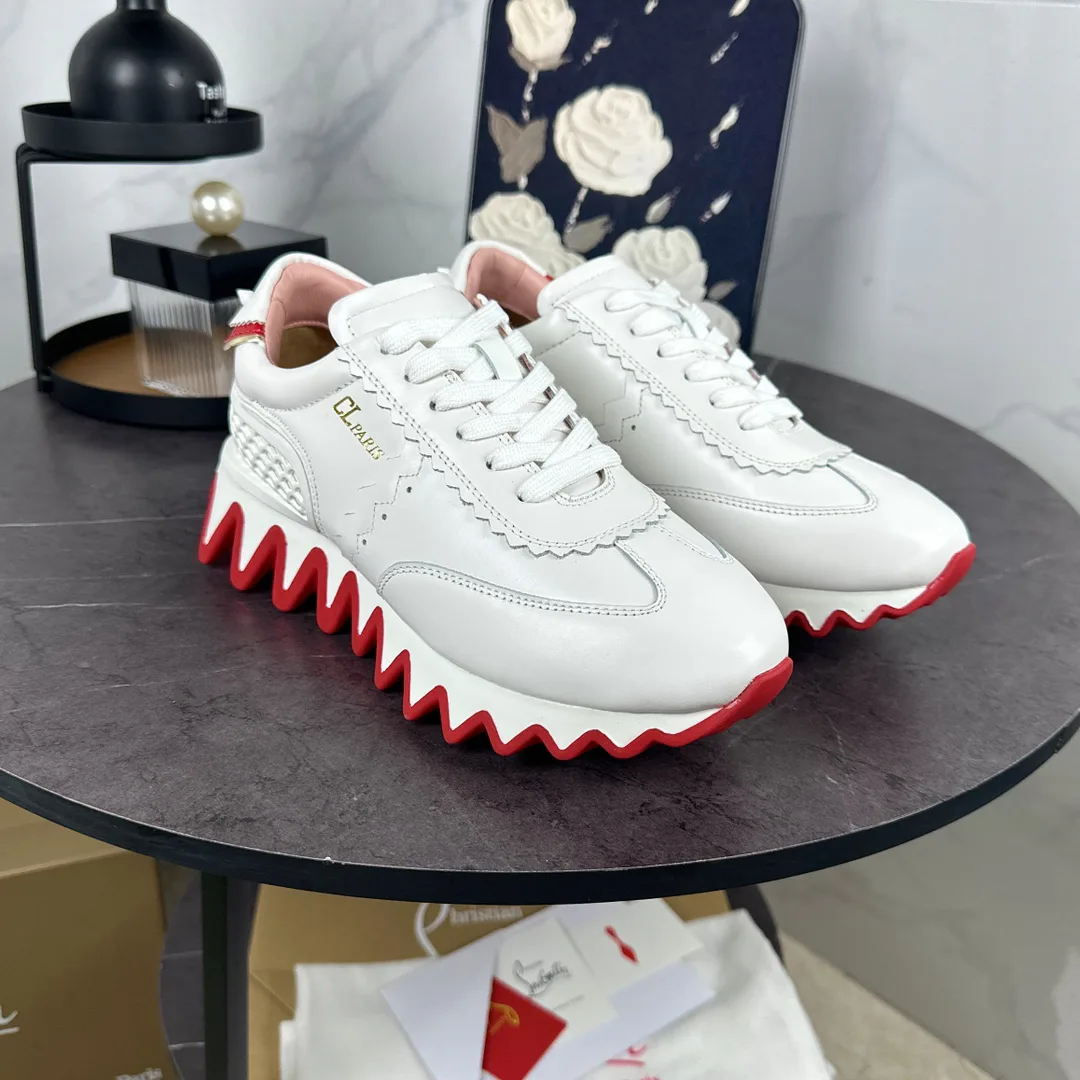 Кроссовки Женские Christian Louboutin 11072107