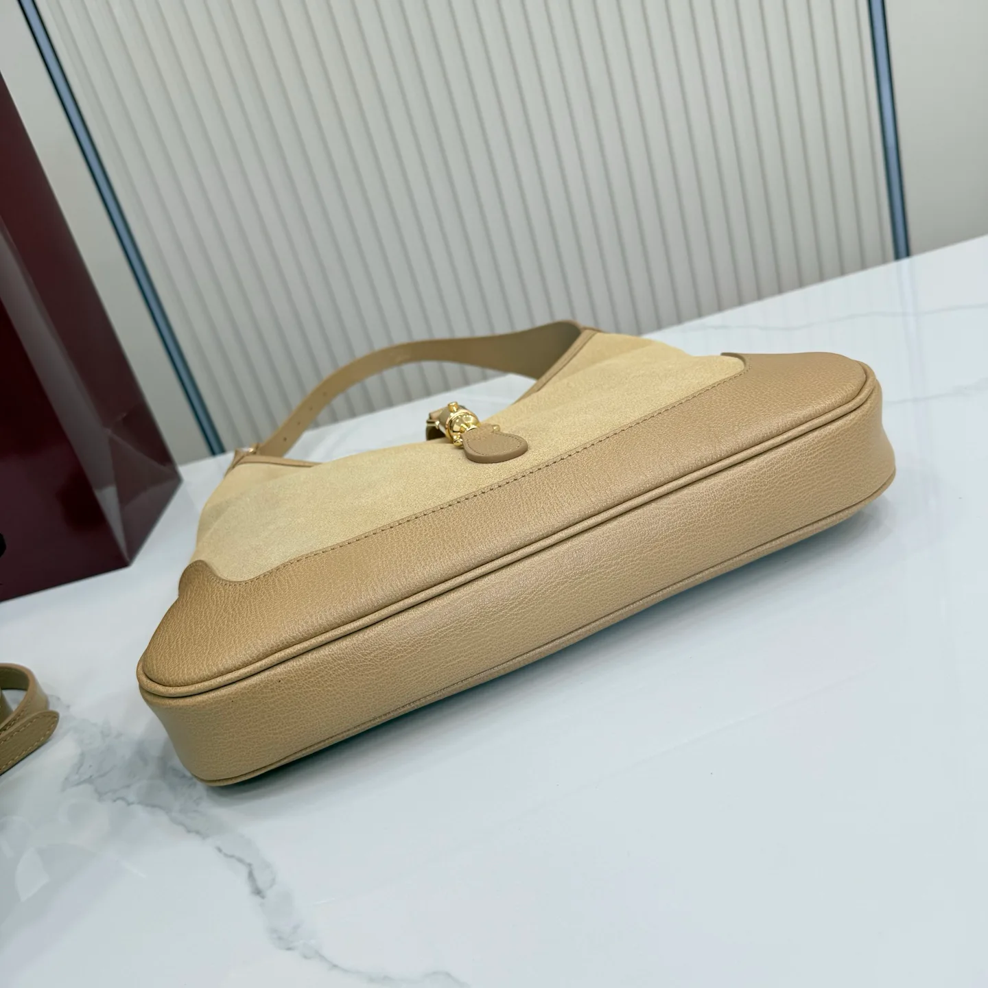 Классические Сумки Женские Gucci 17366991