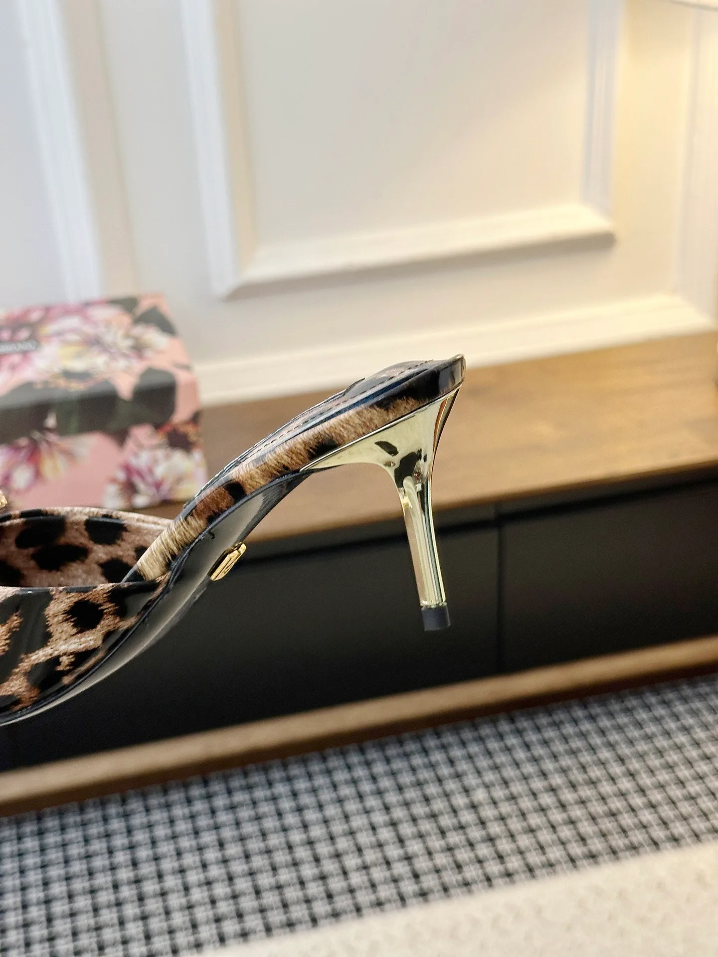 Босоножки Женские Dolce & Gabbana 11449561