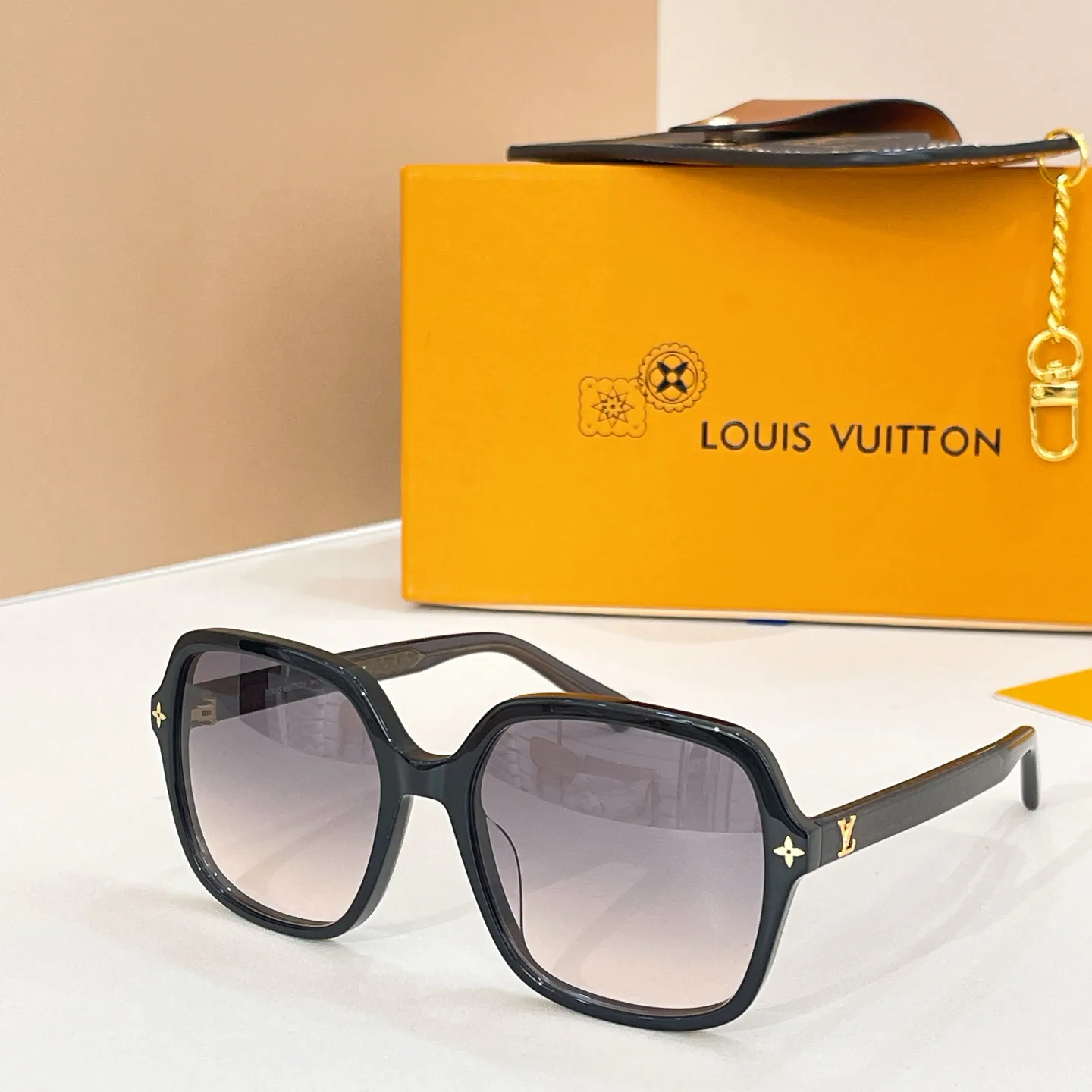 Очки Louis Vuitton 5037319