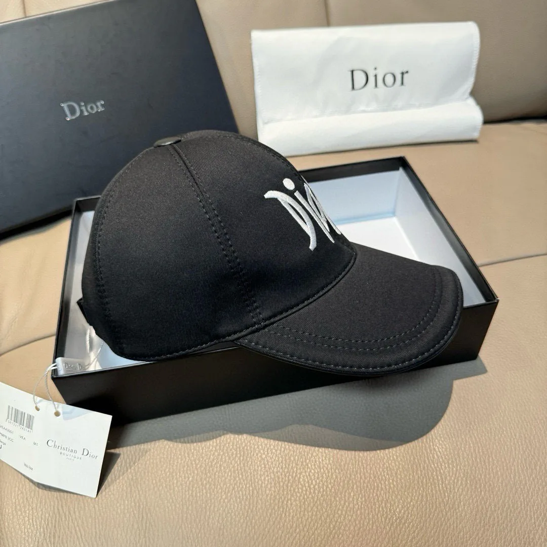 Головные Уборы Christian Dior 11362282