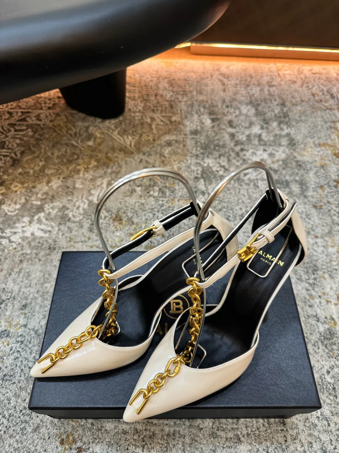 Босоножки Женские Balmain 9499285