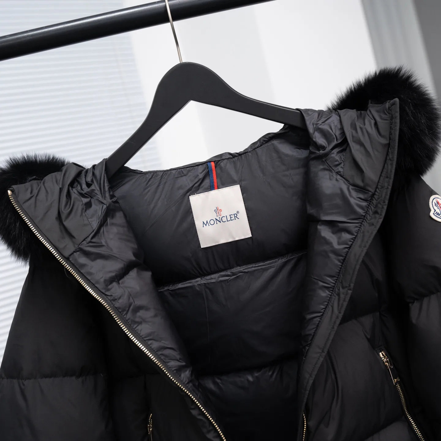 Куртки И Пуховики Женские Moncler 18845750