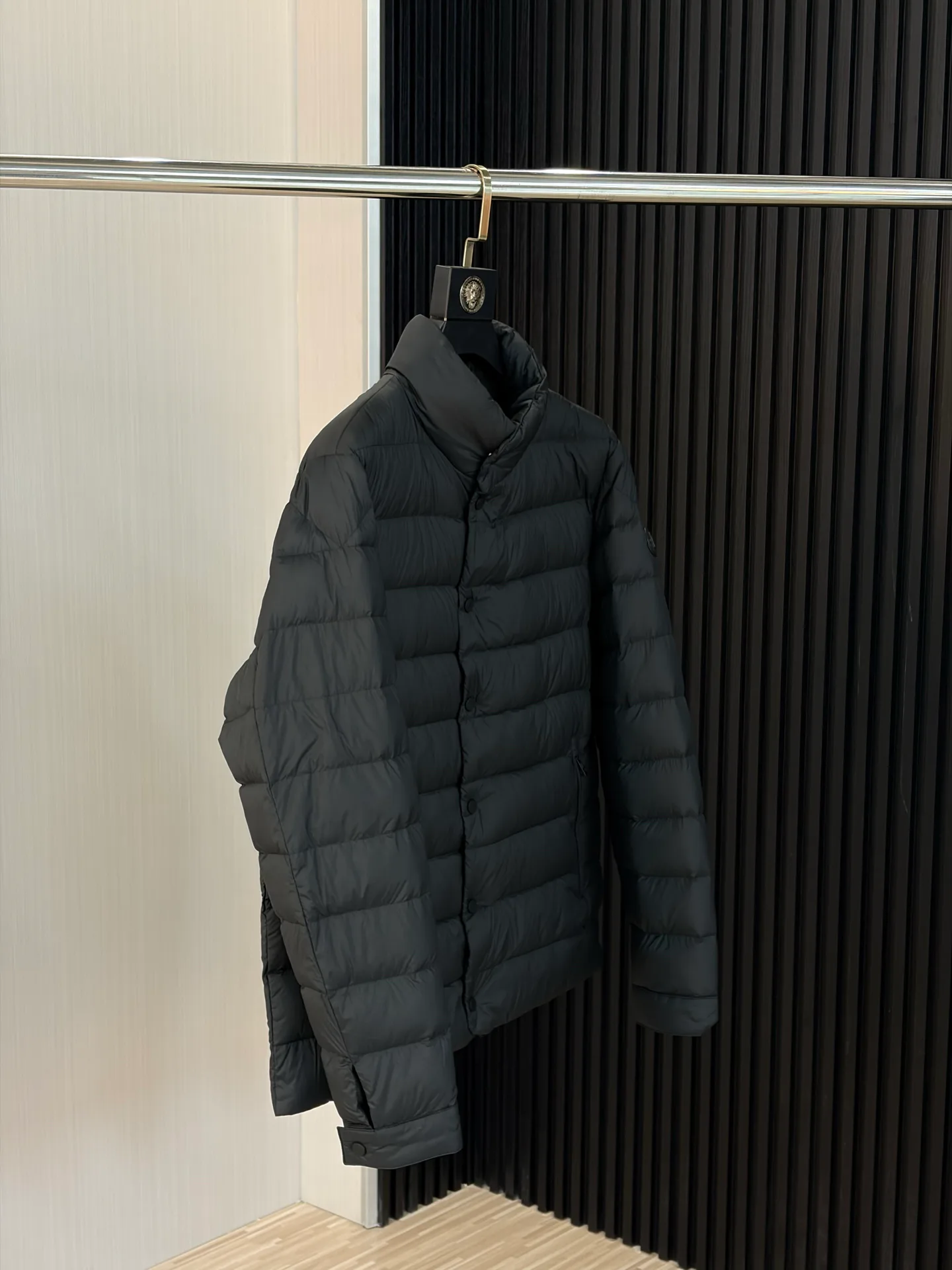 Куртки И Пуховики Мужские Moncler 18218454