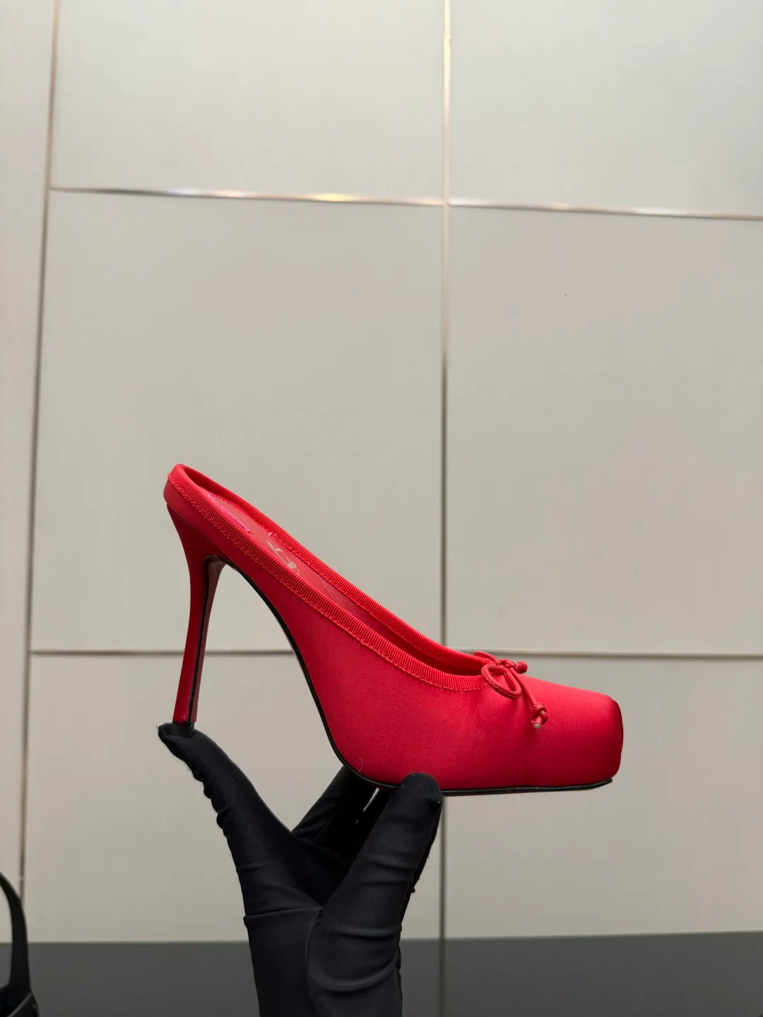 Туфли Женские Christian Louboutin 601439