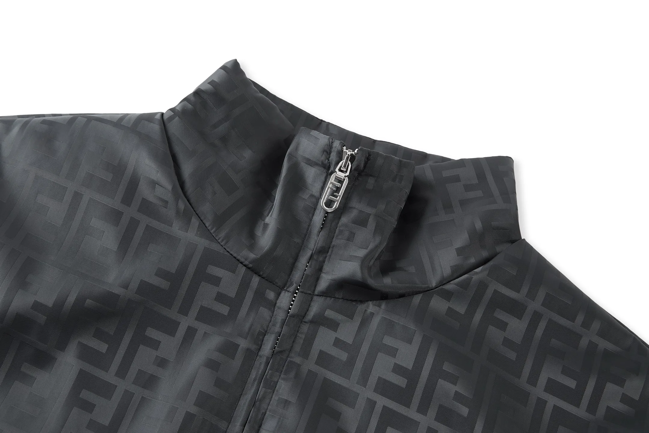 Куртки И Пуховики Мужские Fendi 18237026
