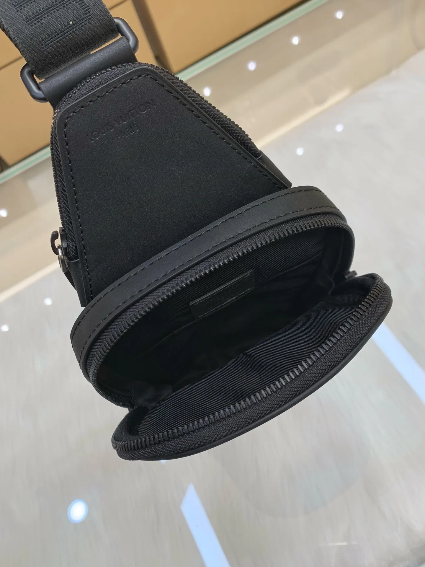 Сумки На Ремне Женские Louis Vuitton 17802507