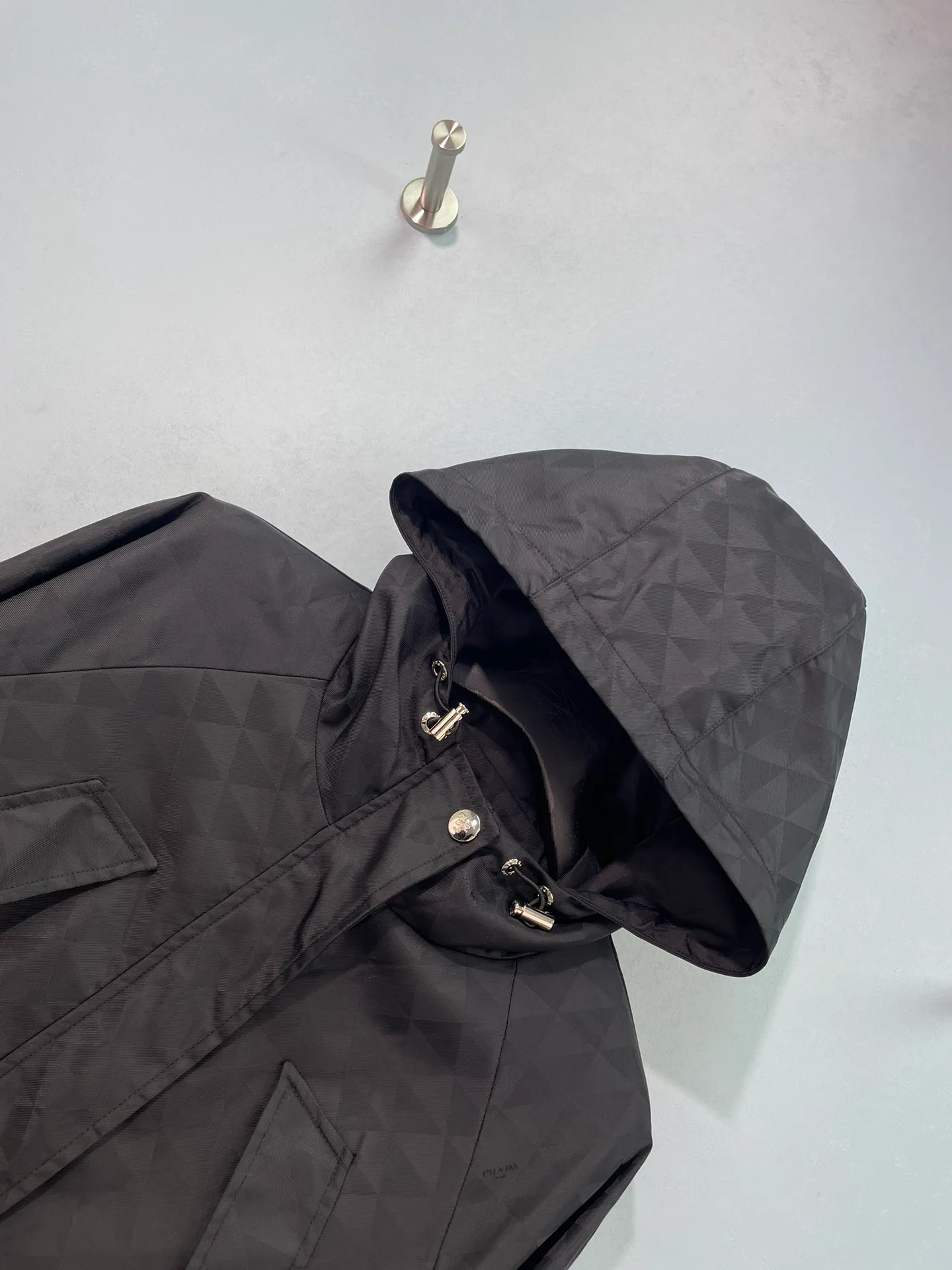 Куртки И Пуховики Женские Prada 17943339