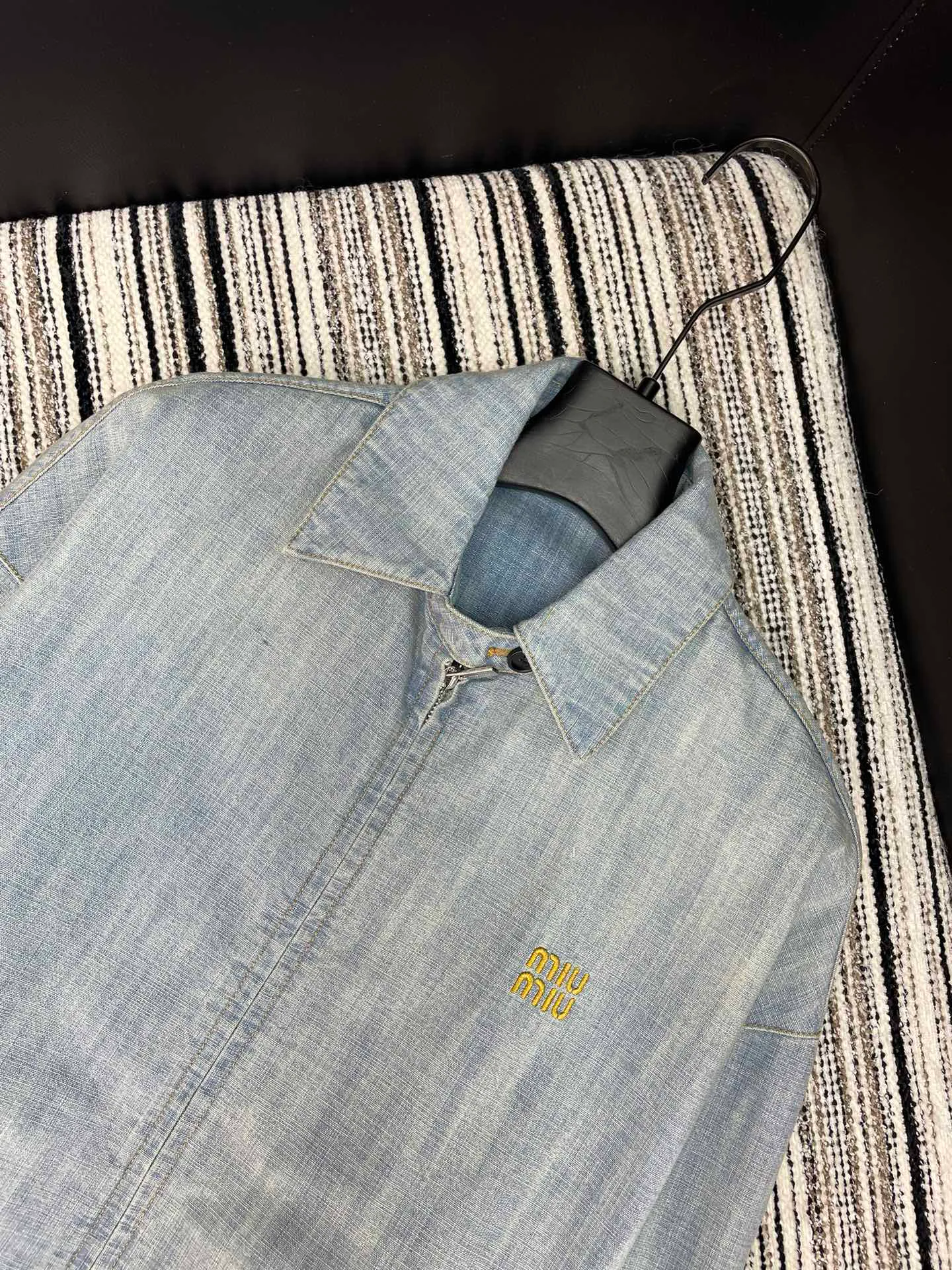 Куртки И Пуховики Женские Miu Miu 1093416