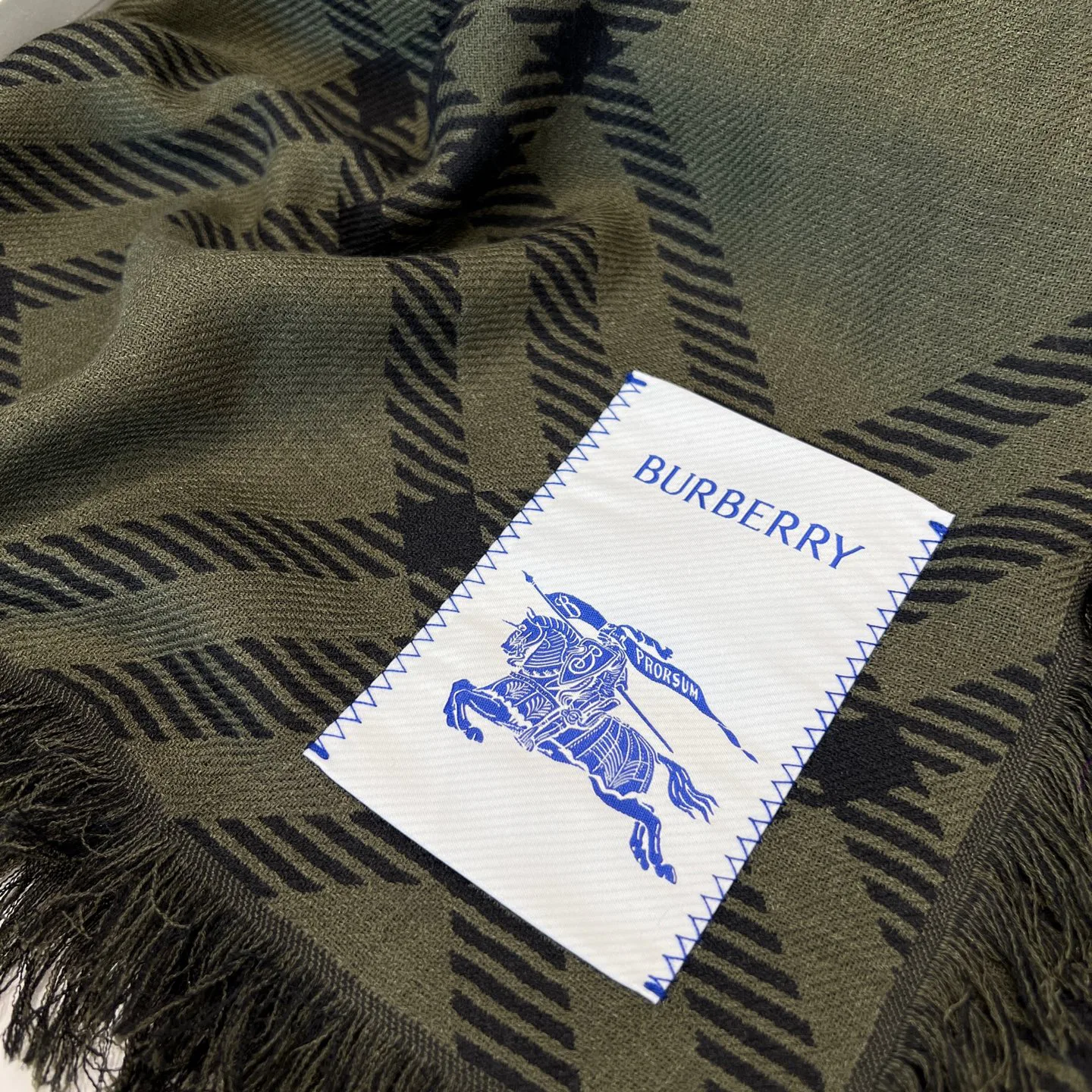 Шарфы Burberry 386395