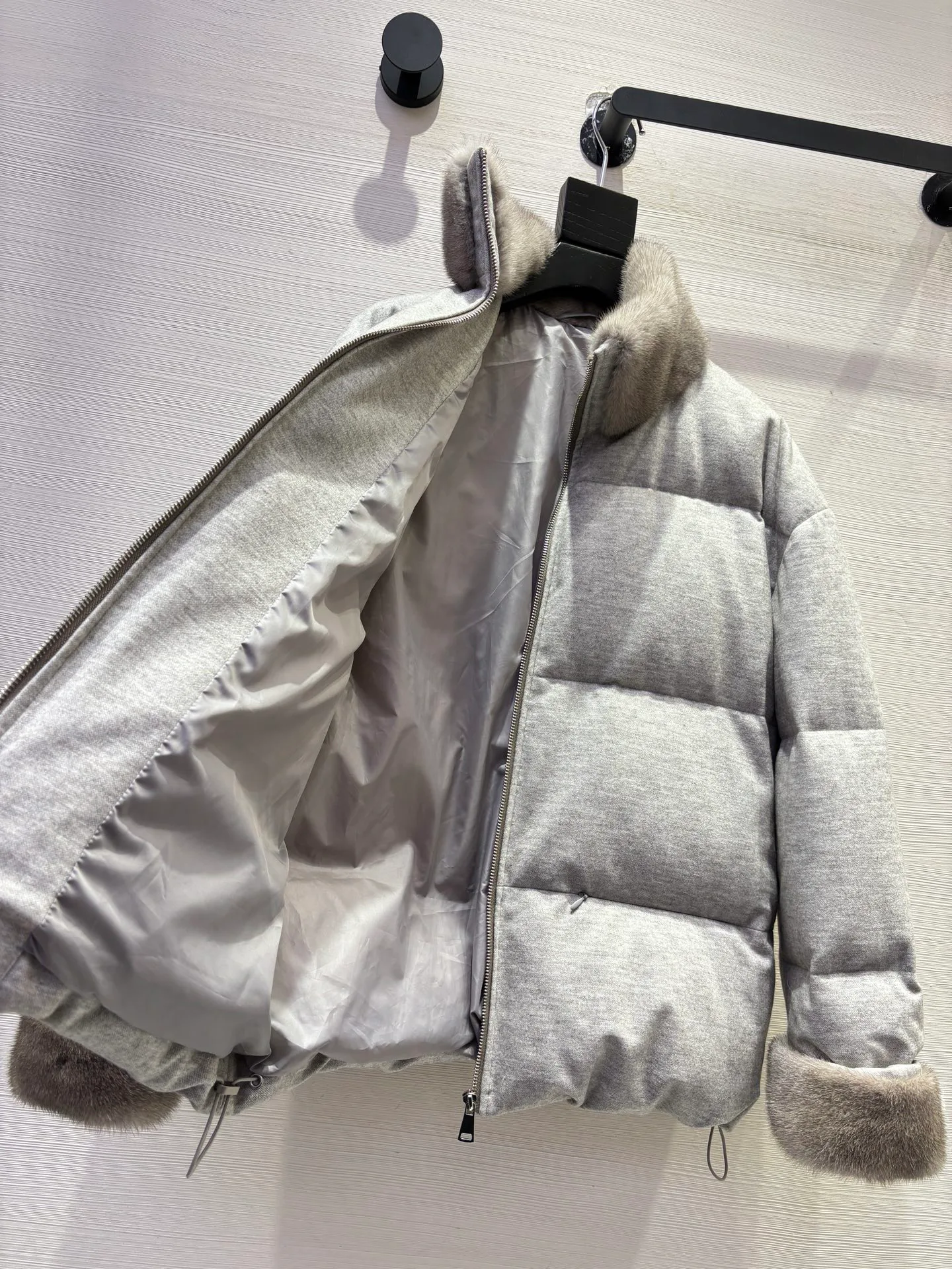 Пуховики Женские Loro Piana 483670